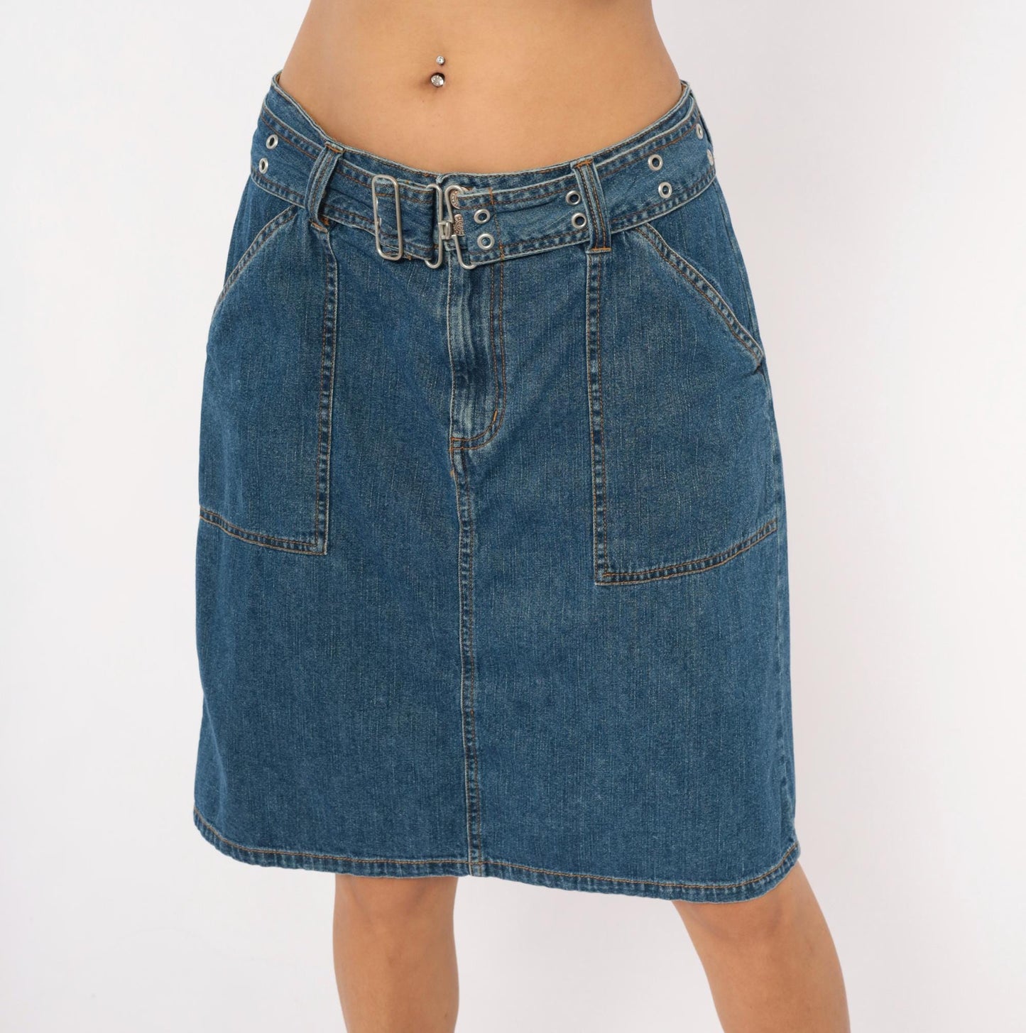 2000s Bill Blass Belted Denim Mini Skirt Indigo Cotton Medium M