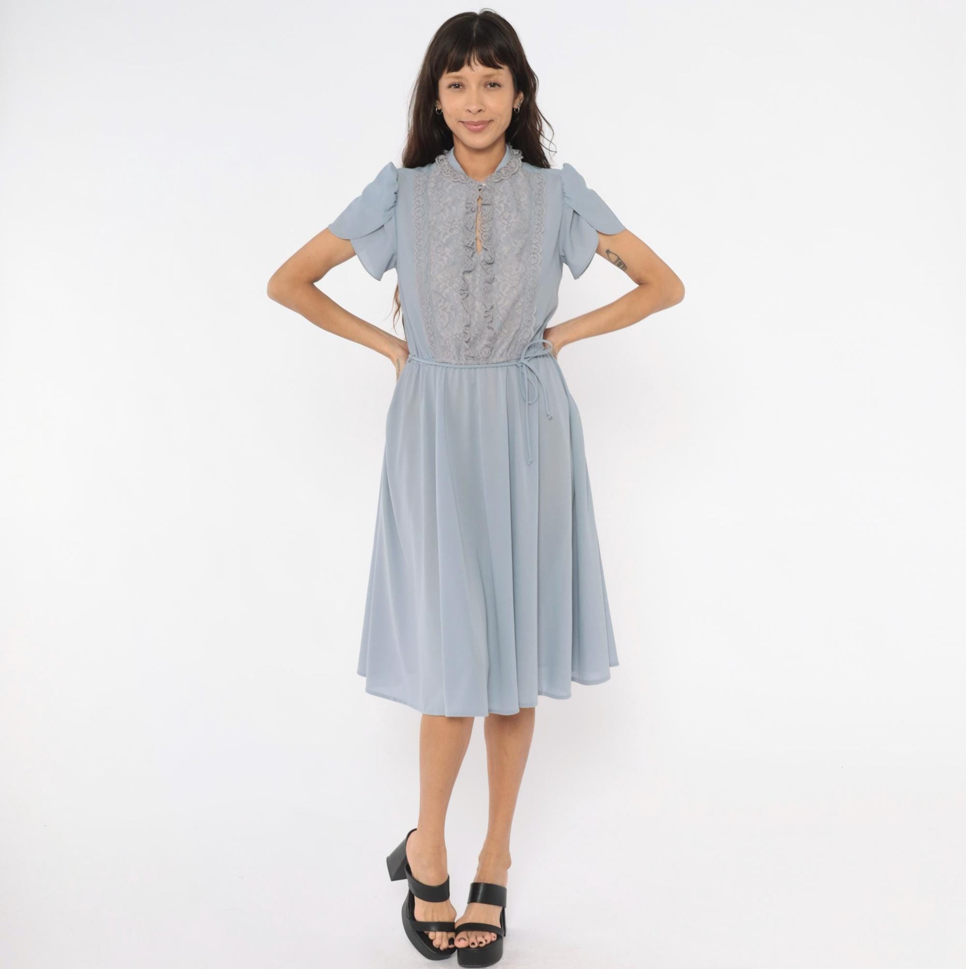 70s Powder Blue Lace Bib Midi Dress Puff Sleeve Keyhole Neckline Medium