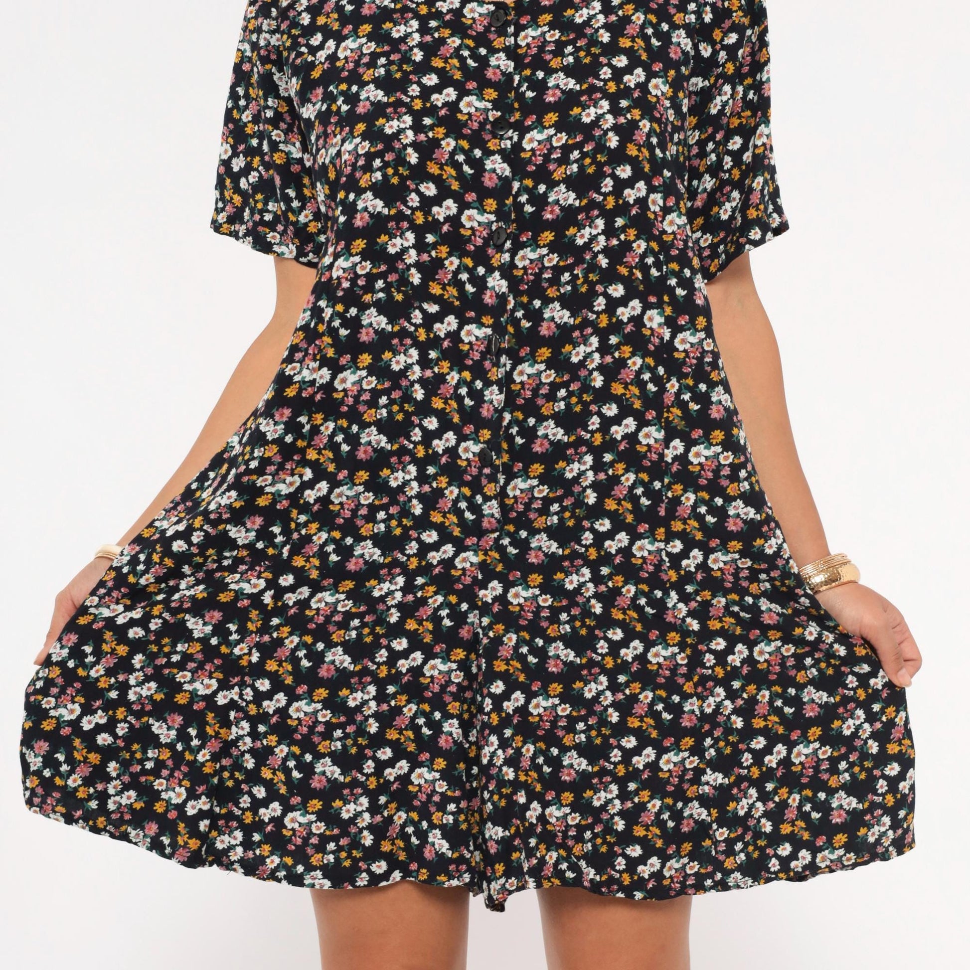 90s Center Aisle Black Floral Romper Daisy Print Rayon V-Neck Medium M