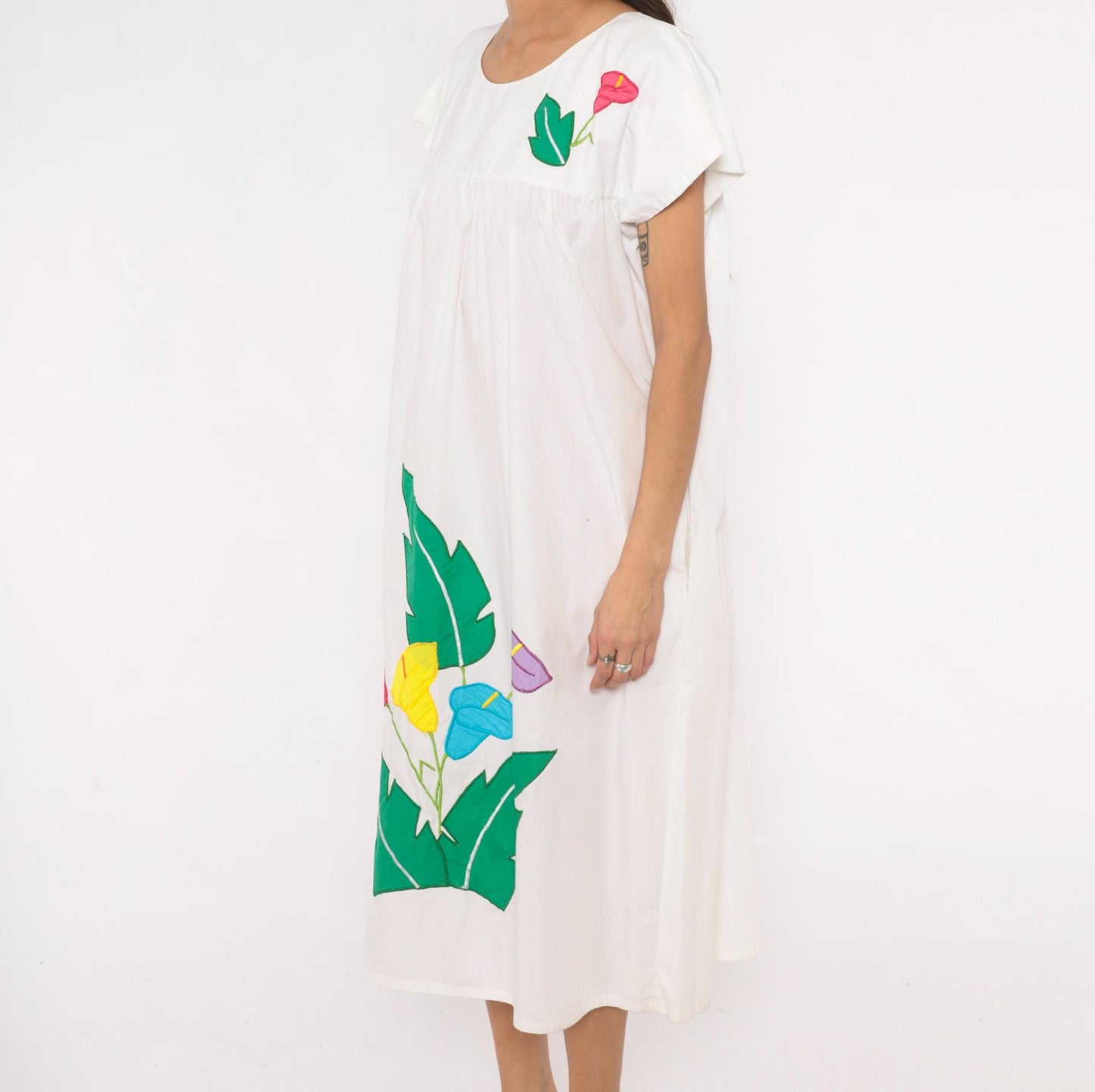 90s Bordados Tiscareño Tropical Appliqué Midi Dress White Cotton Calla Lily Large
