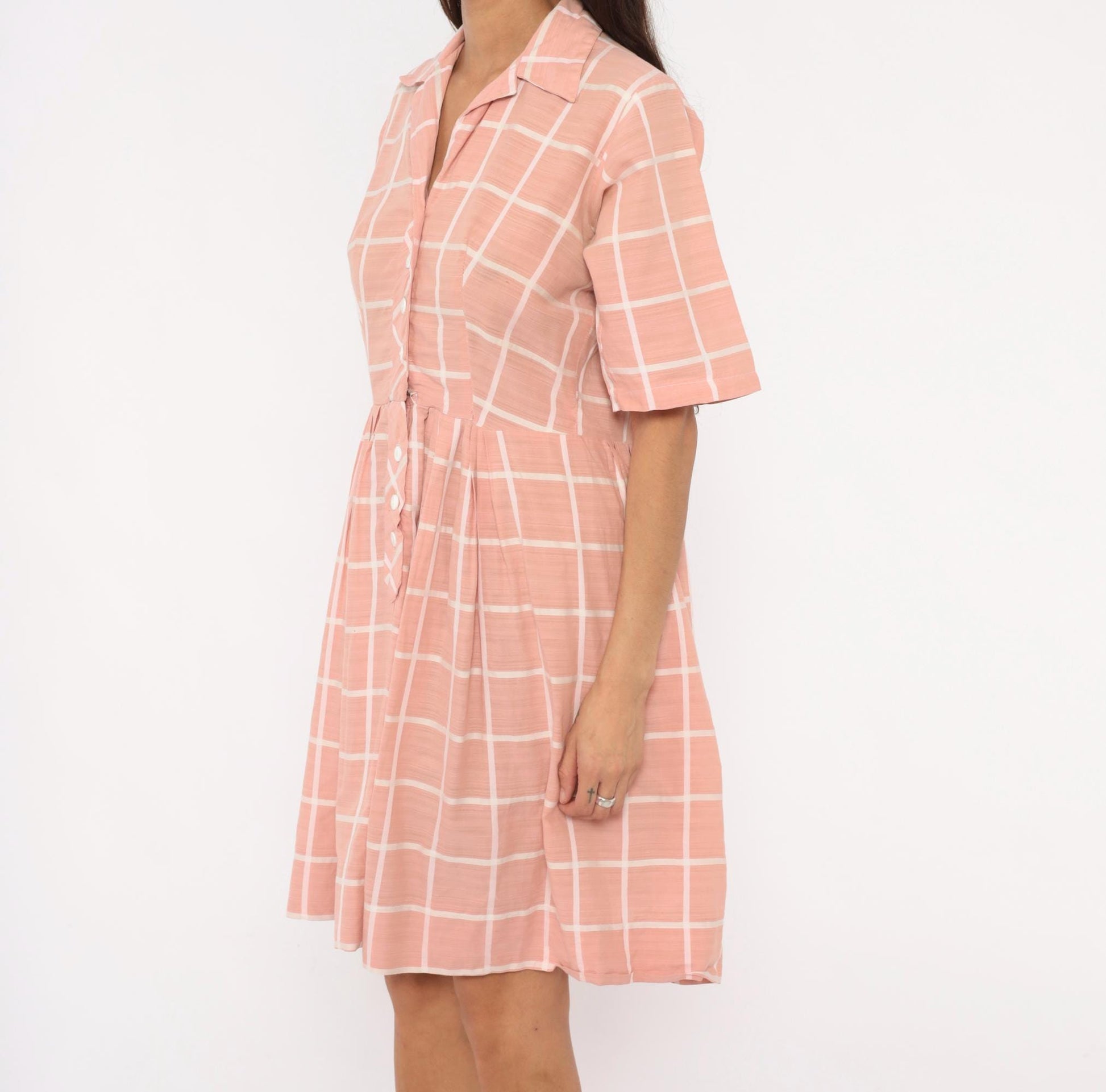 1960s Pink Cream Windowpane Shirtdress Cotton Button Front Pleated Large L