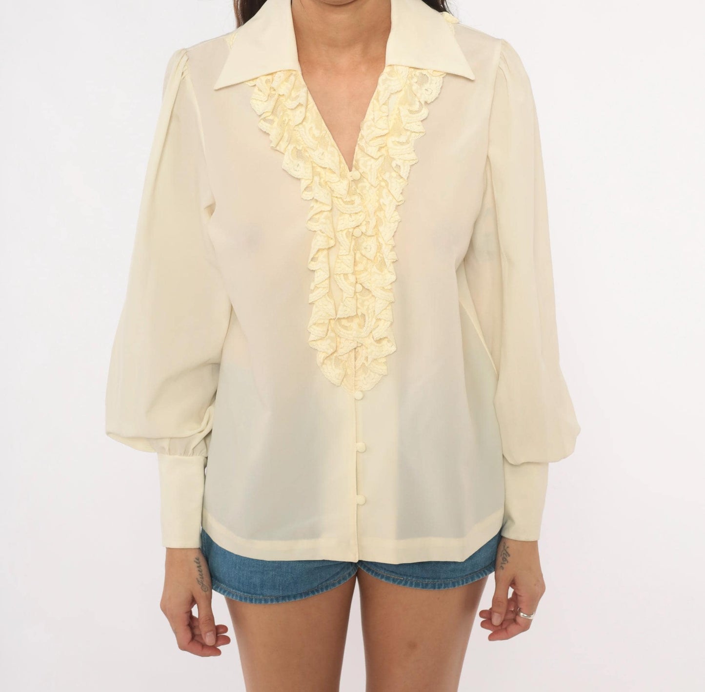 70s Lee Mar Cream Lace Ruffle Blouse Button Front Bishop Sleeve Medium