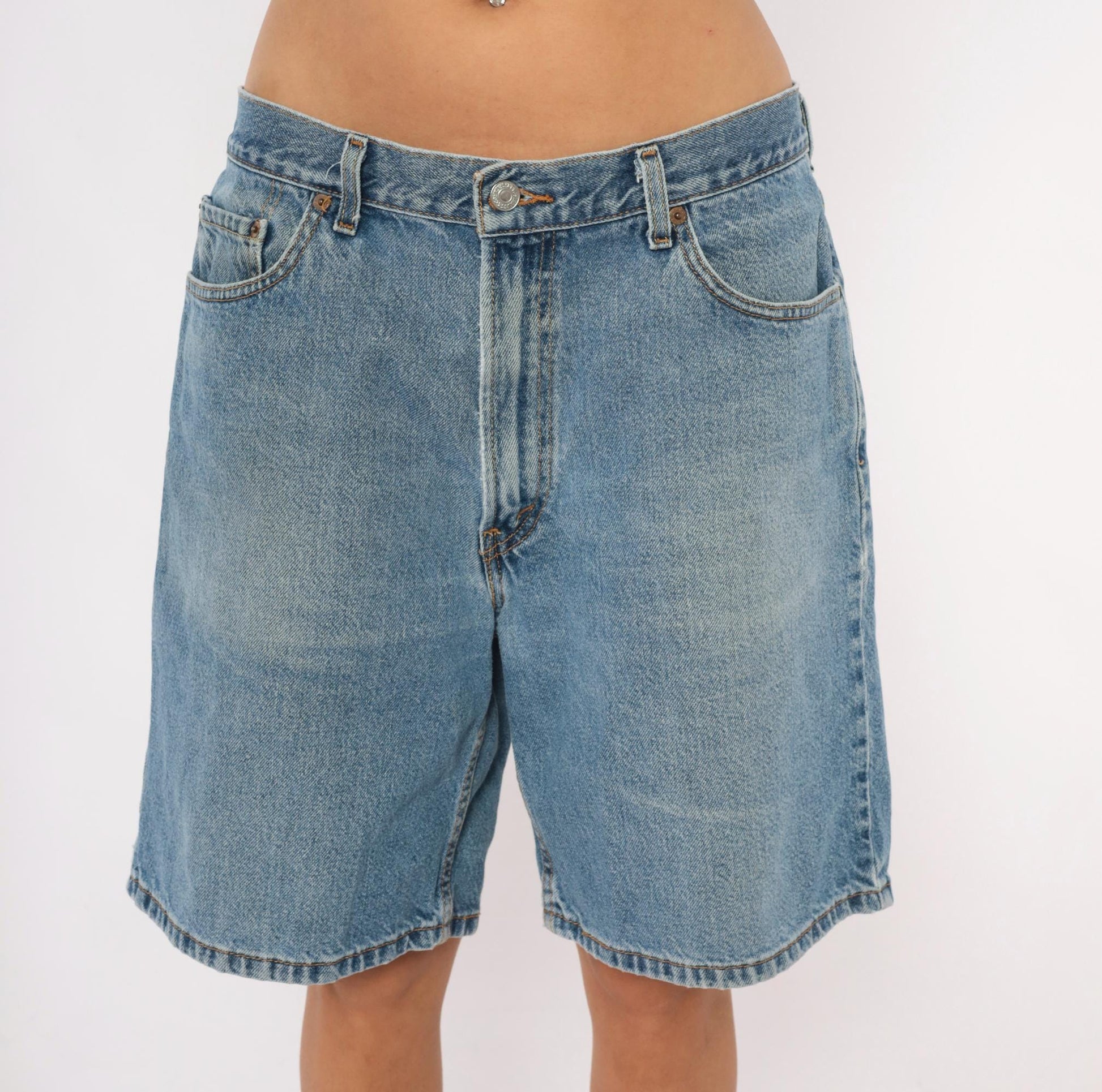 Levi's 550 Light Wash Denim Shorts Knee-Length Relaxed Fit 2000s W36