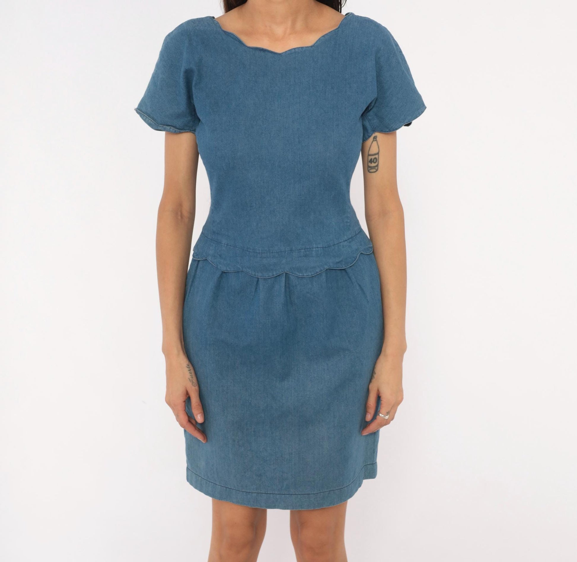 90s Central Falls Denim Dress Scalloped Waist Sweetheart Neckline Blue Medium M