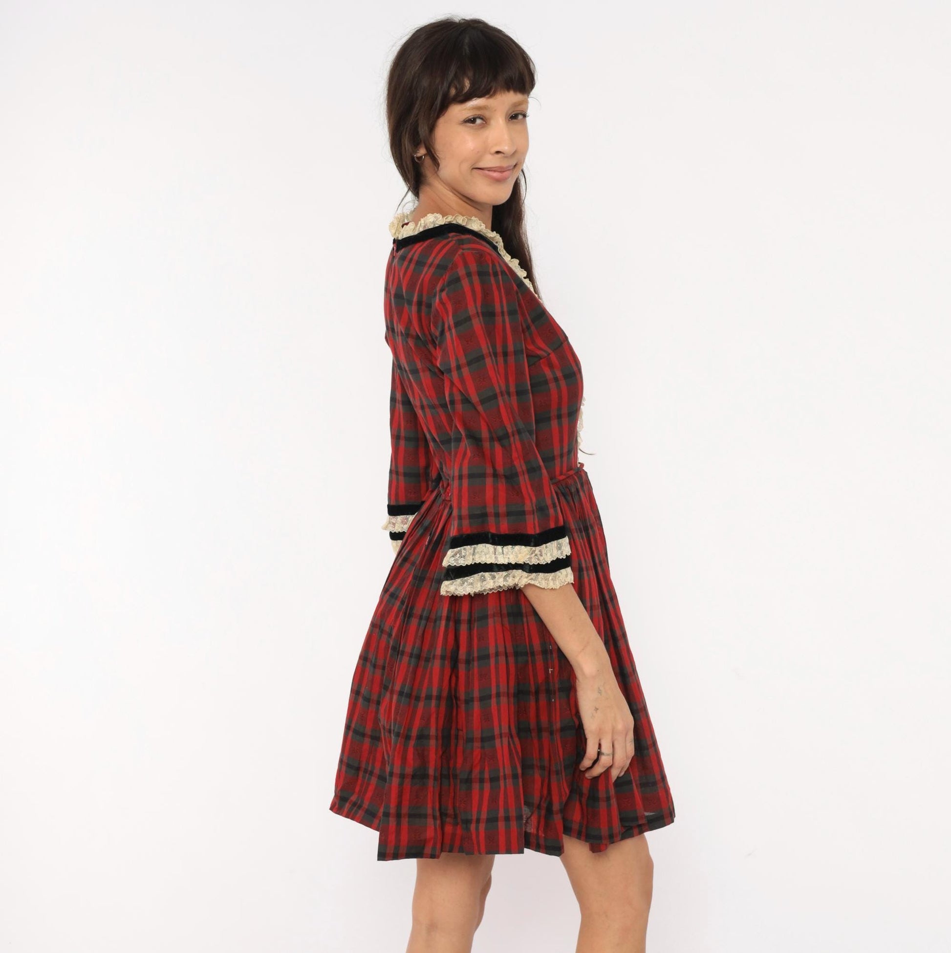 1960s Red Black Plaid Mini Dress Puff Sleeve Lace Trim Cotton Small S
