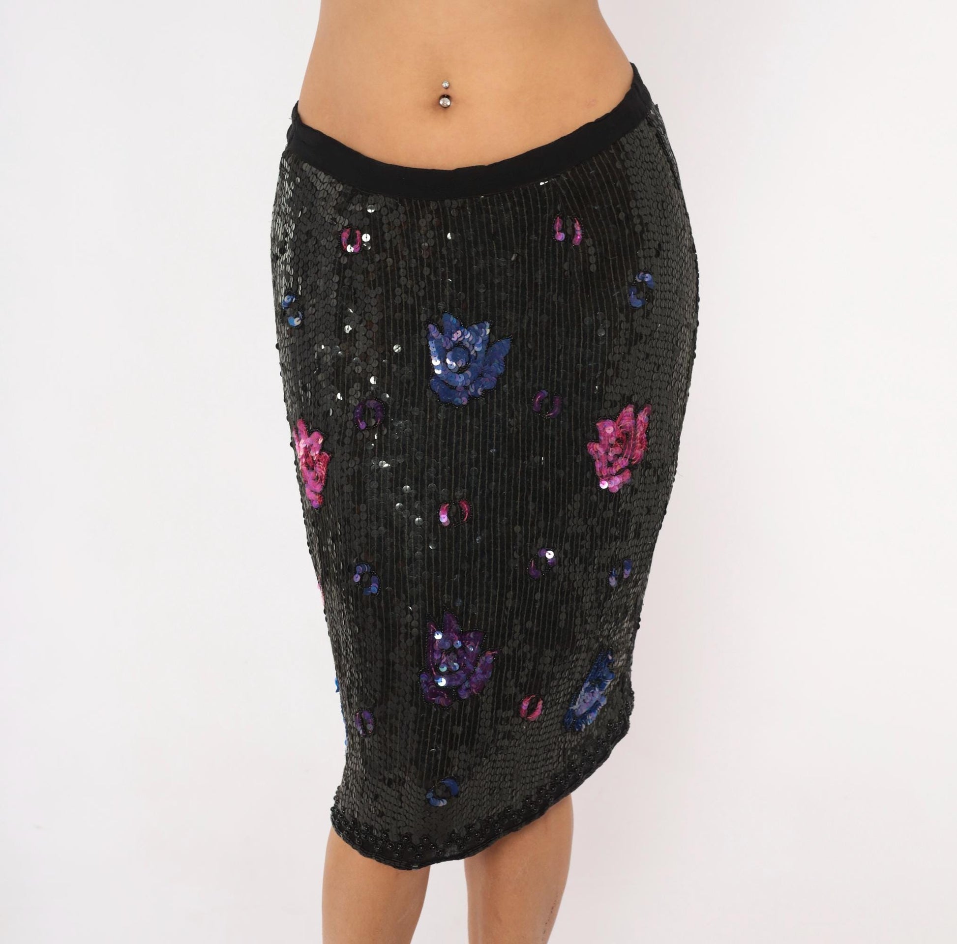 1980s Black Silk Sequin Pencil Skirt Floral Beaded Rose Medium M