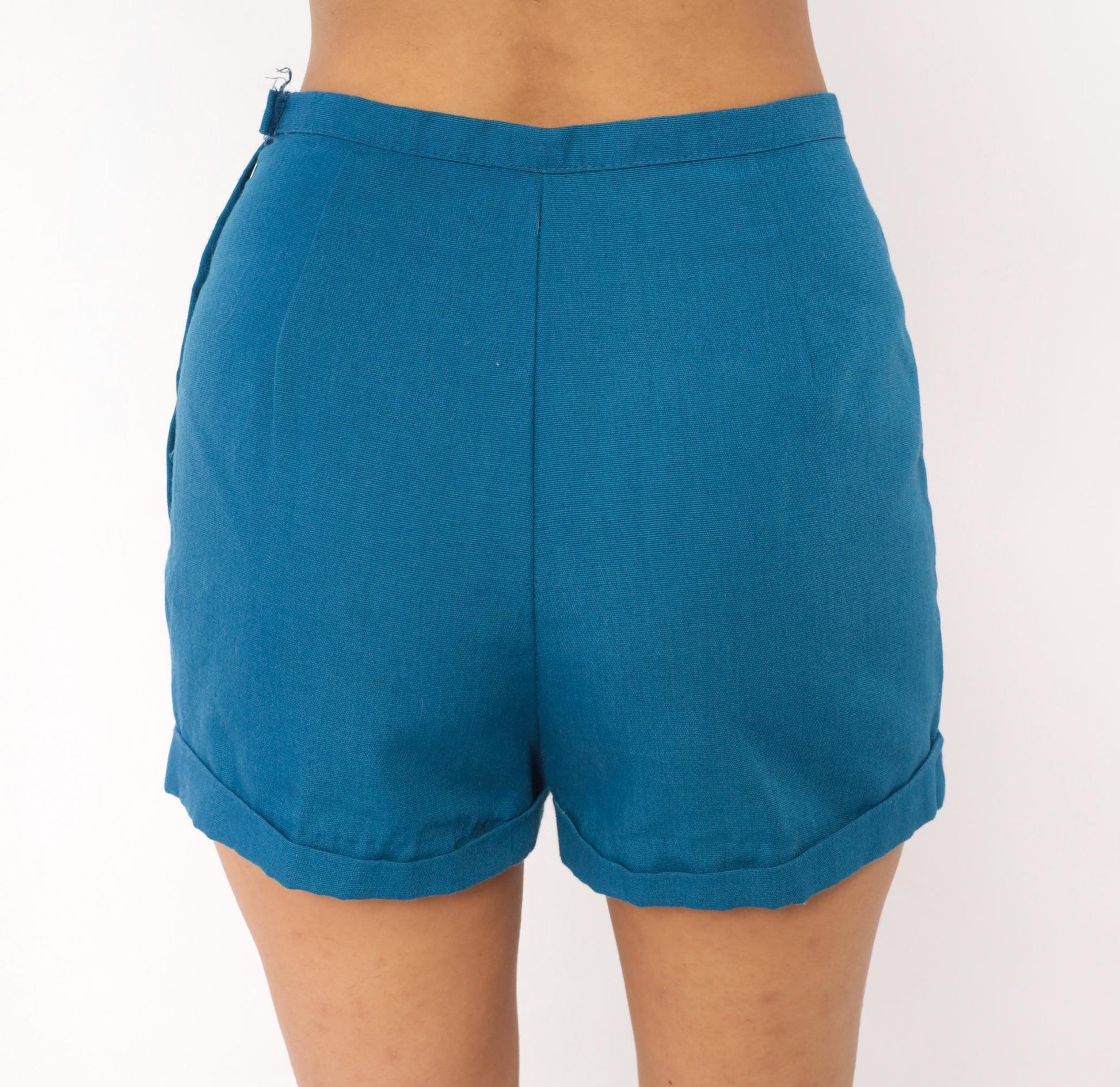 70s Teal High-Waisted Shorts Cotton V-Shaped Waistband Cuffed Small S