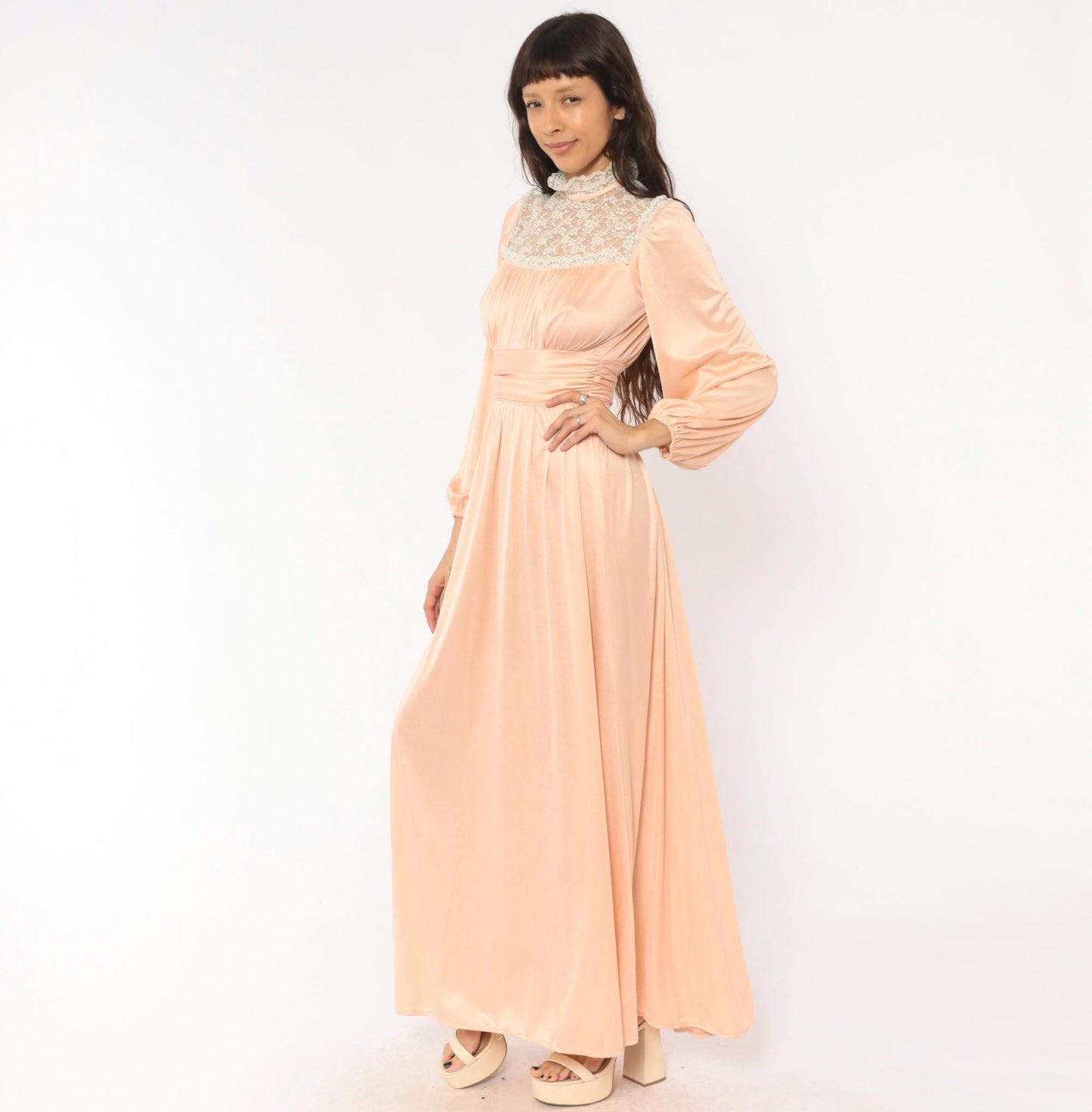 70s Peach Lace Maxi Gown High Neck Bishop Sleeve A-Line Small
