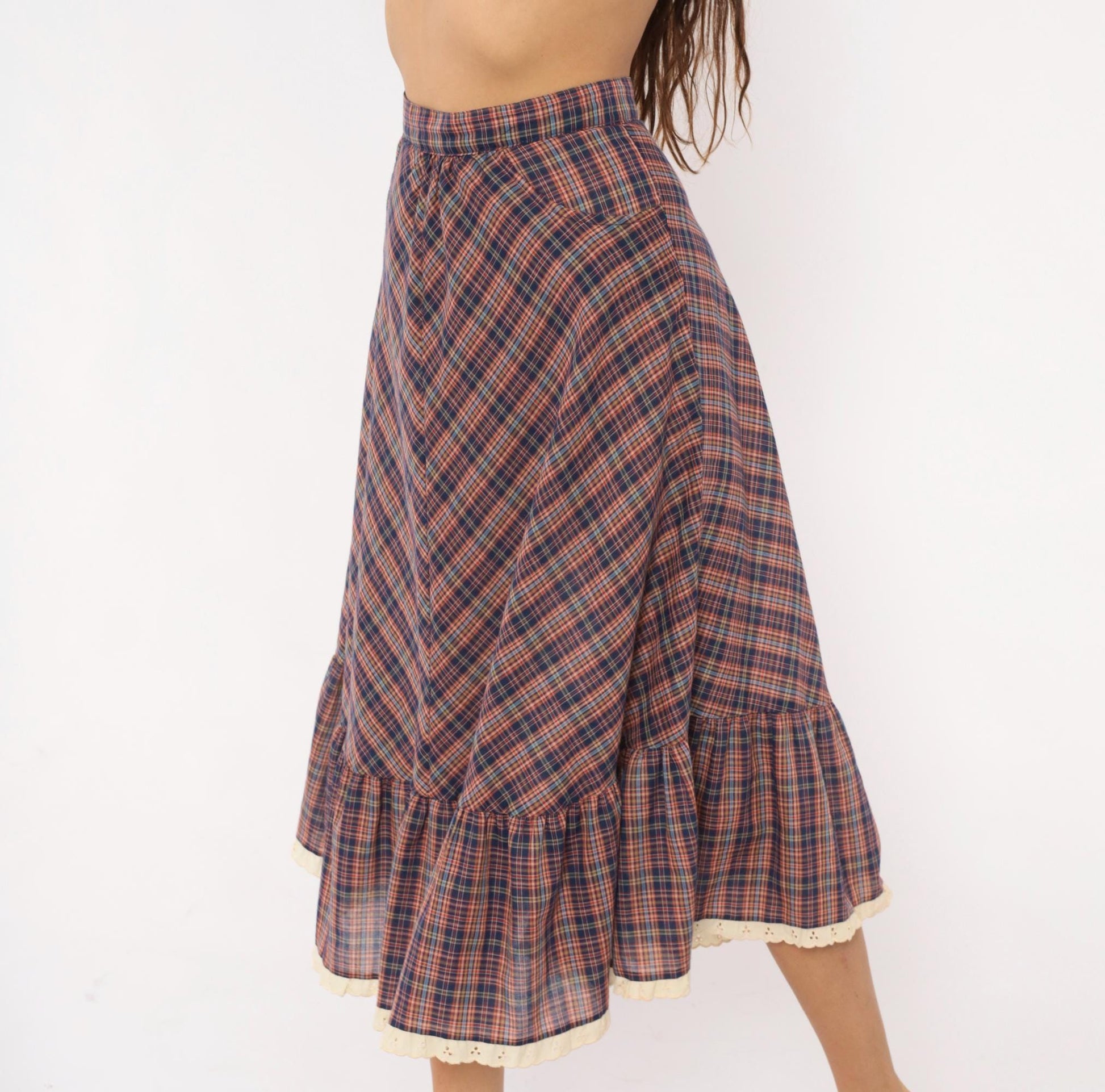 70s Judy Knapp Plaid A-Line Midi Skirt Red Navy Eyelet Lace Ruffle Small