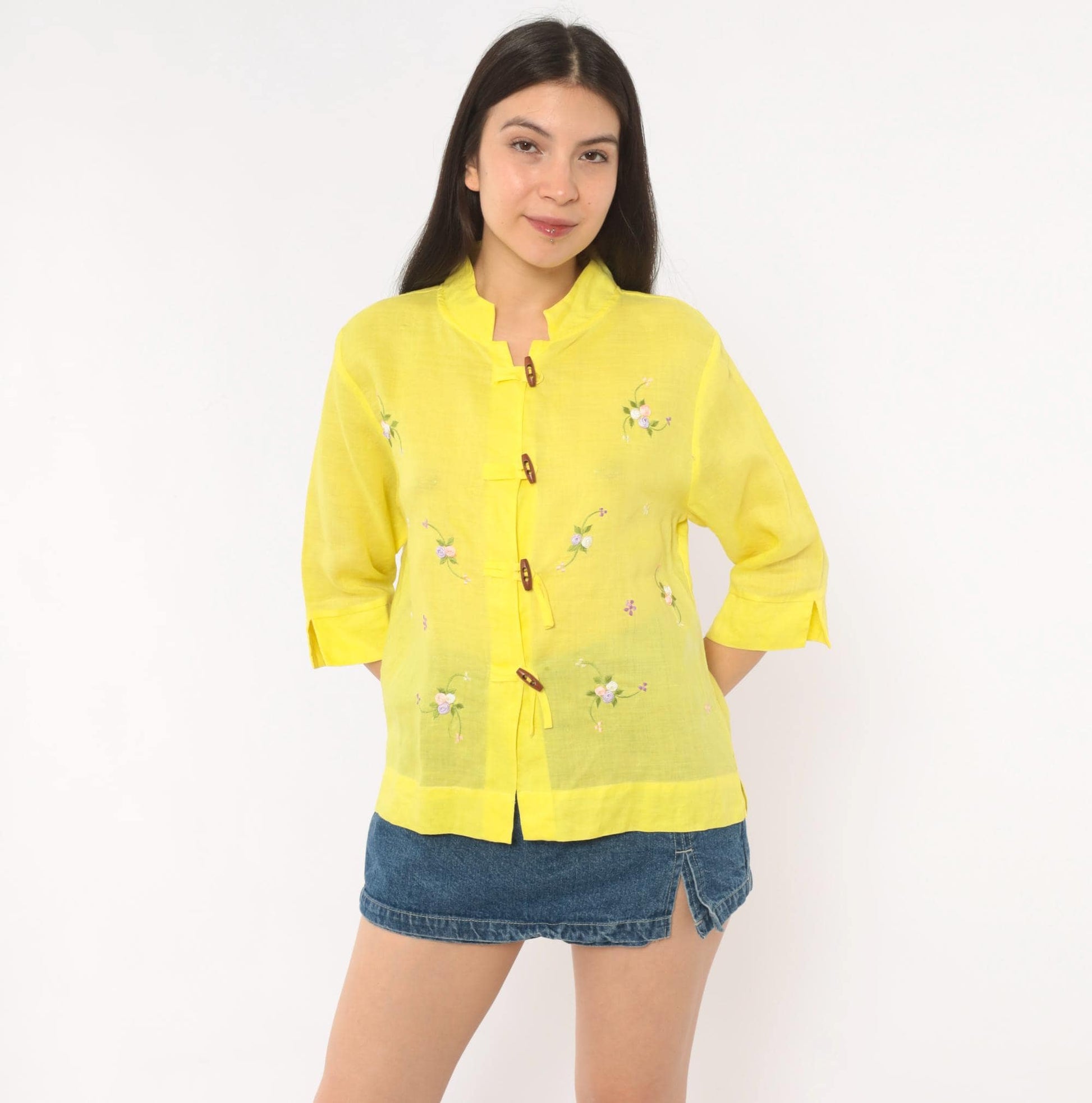 80s Yellow Embroidered Floral Mandarin Collar Blouse Cotton Three Quarter Sleeve Medium