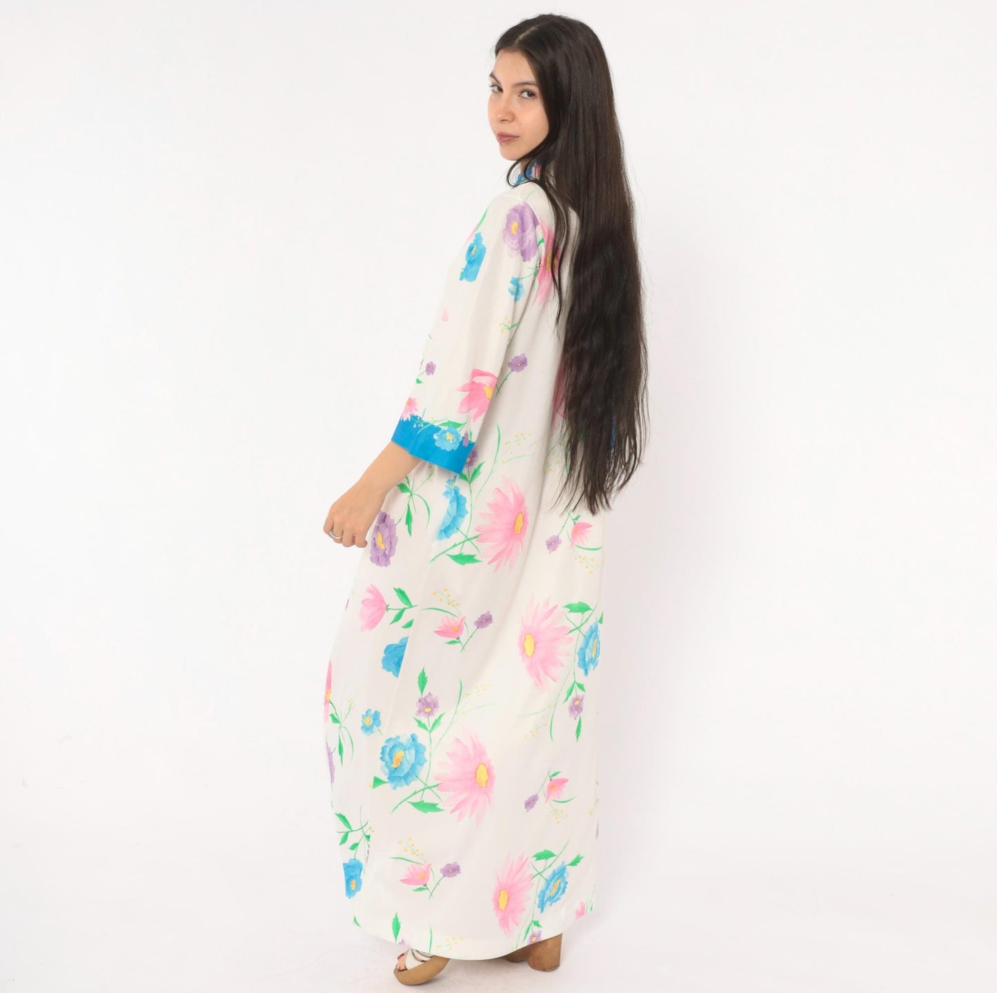 70s Evelyn Parson Floral Maxi Housecoat White Mandarin Collar Robe Medium