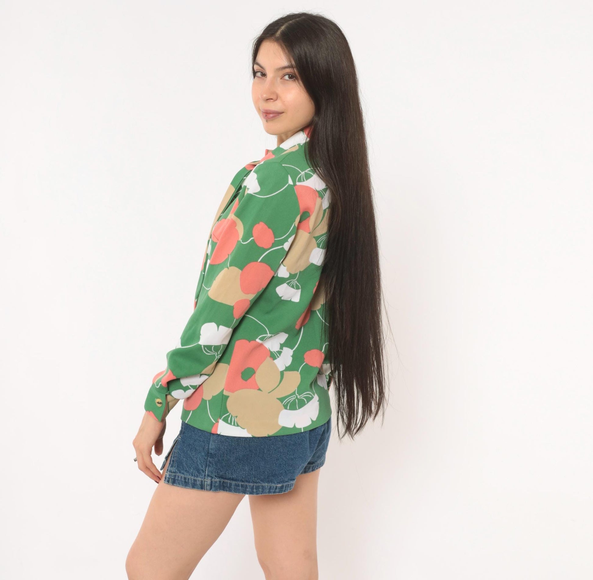 70s Lady Carol Floral Blouse Green Poppy Pussy Bow Button Front Medium