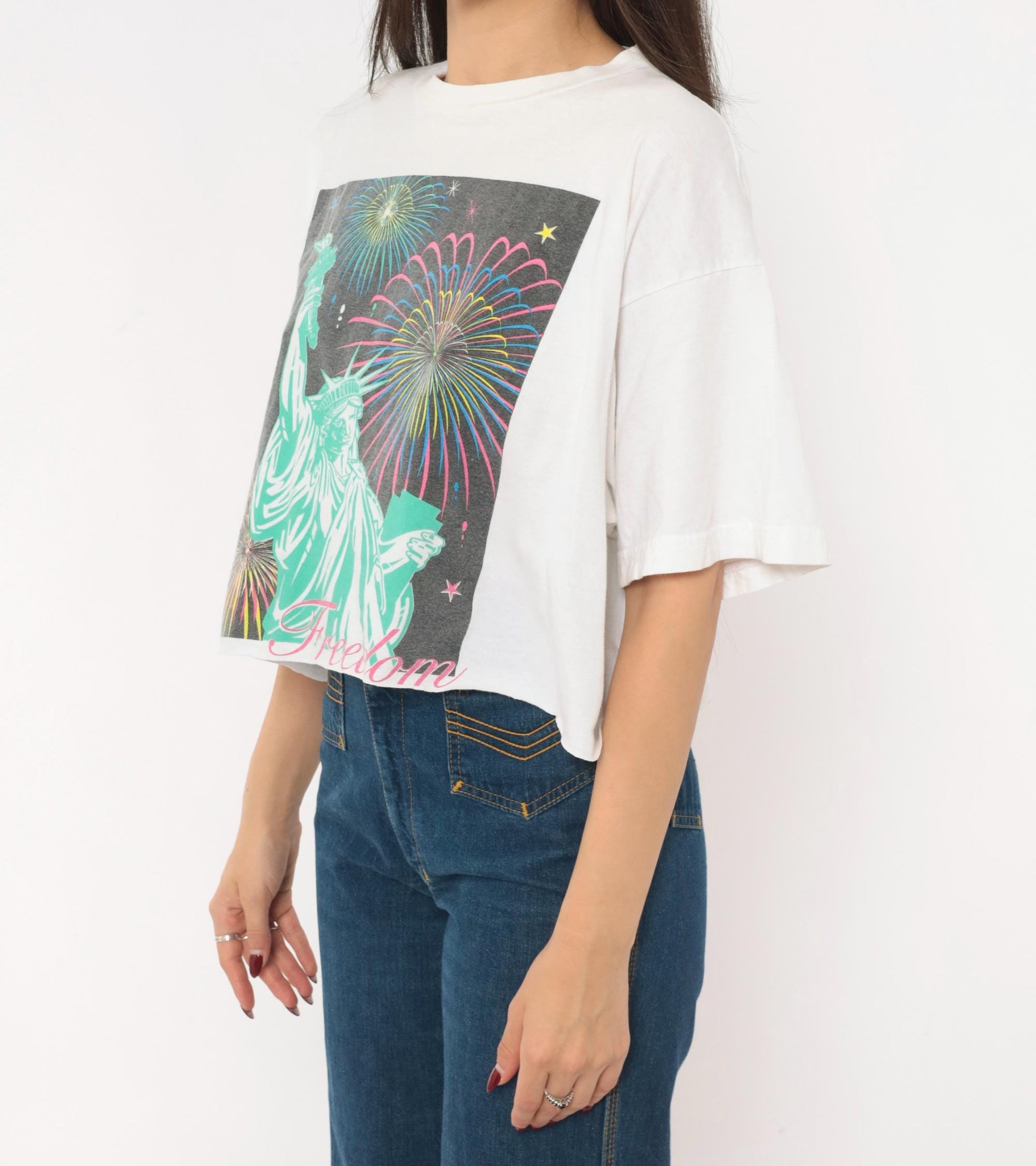 90s Statue of Liberty Fireworks Graphic Tee White Cropped Cotton Medium