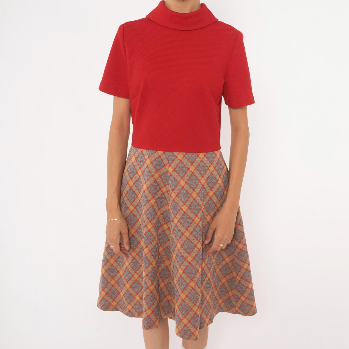 60s Mod Dress Red Plaid A-Line Mock Neck Short Sleeve Knee Length Medium M
