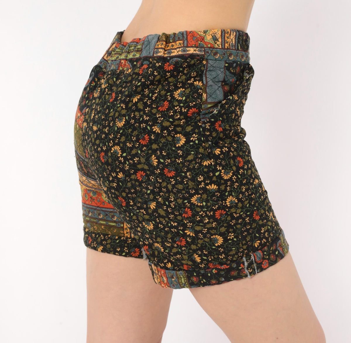 90s Patchwork Floral Shorts Black Paisley Quilted High Rise Small