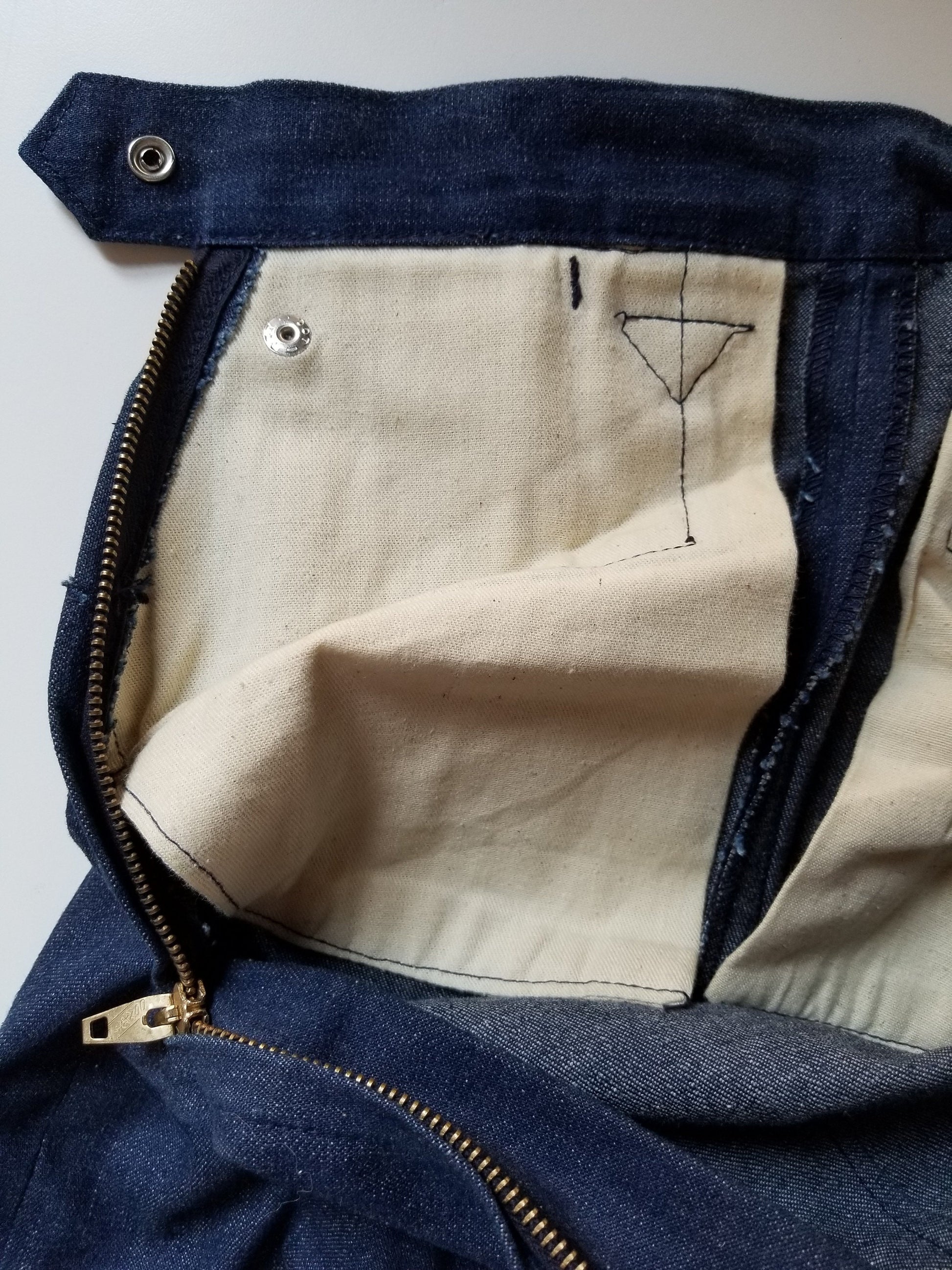 1950s Levi's Shorthorn Western Jeans Dark Blue Side Zip Sanforized Extra Small