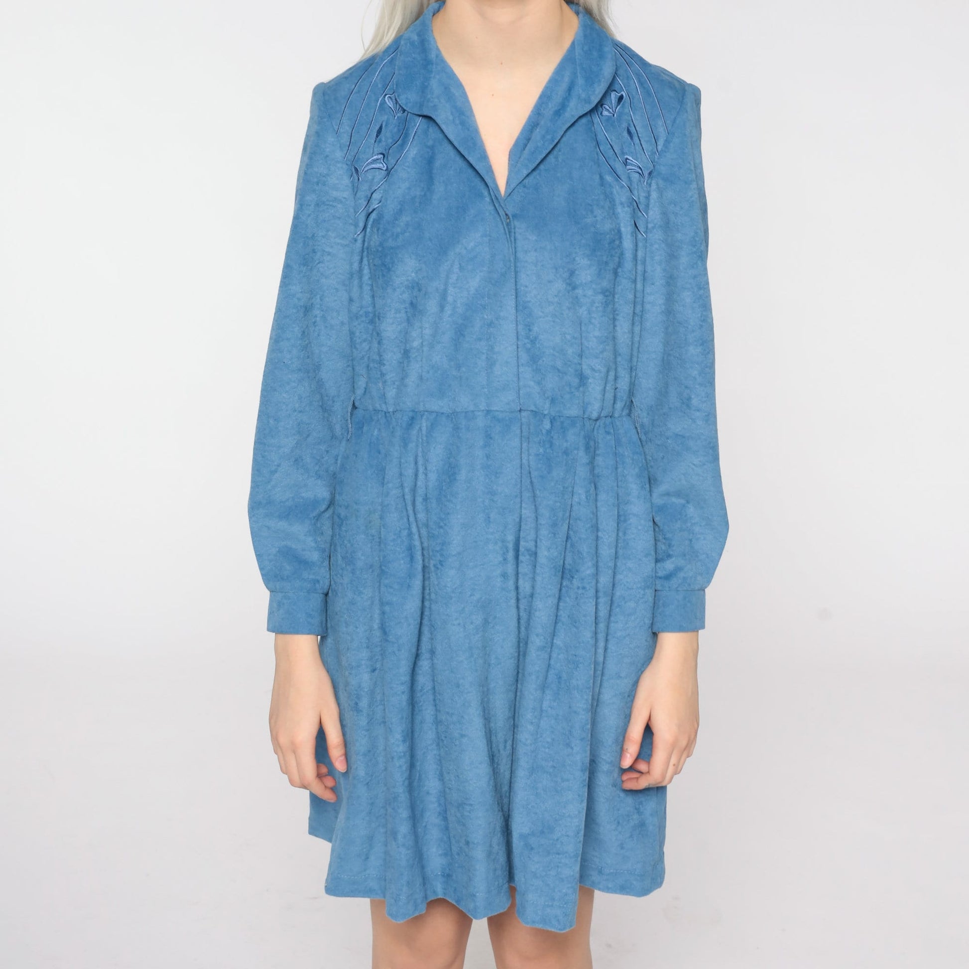 80s Blue Floral Embroidered Mini Shirtdress High Waist Button Up Long Sleeve Medium