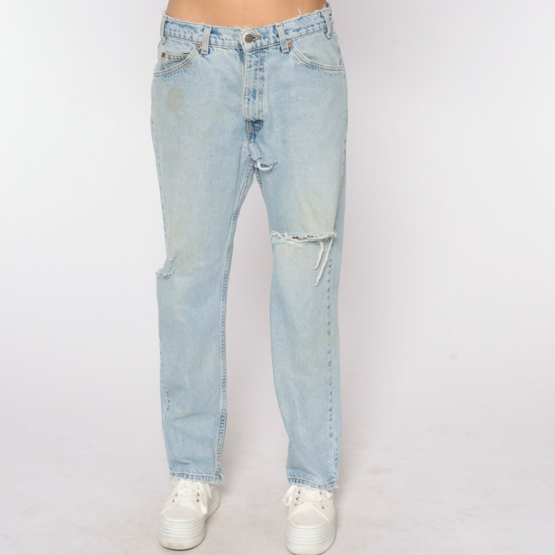 Levi's 505 High-Waist Mom Jeans Light Blue Distressed Ripped Denim Medium