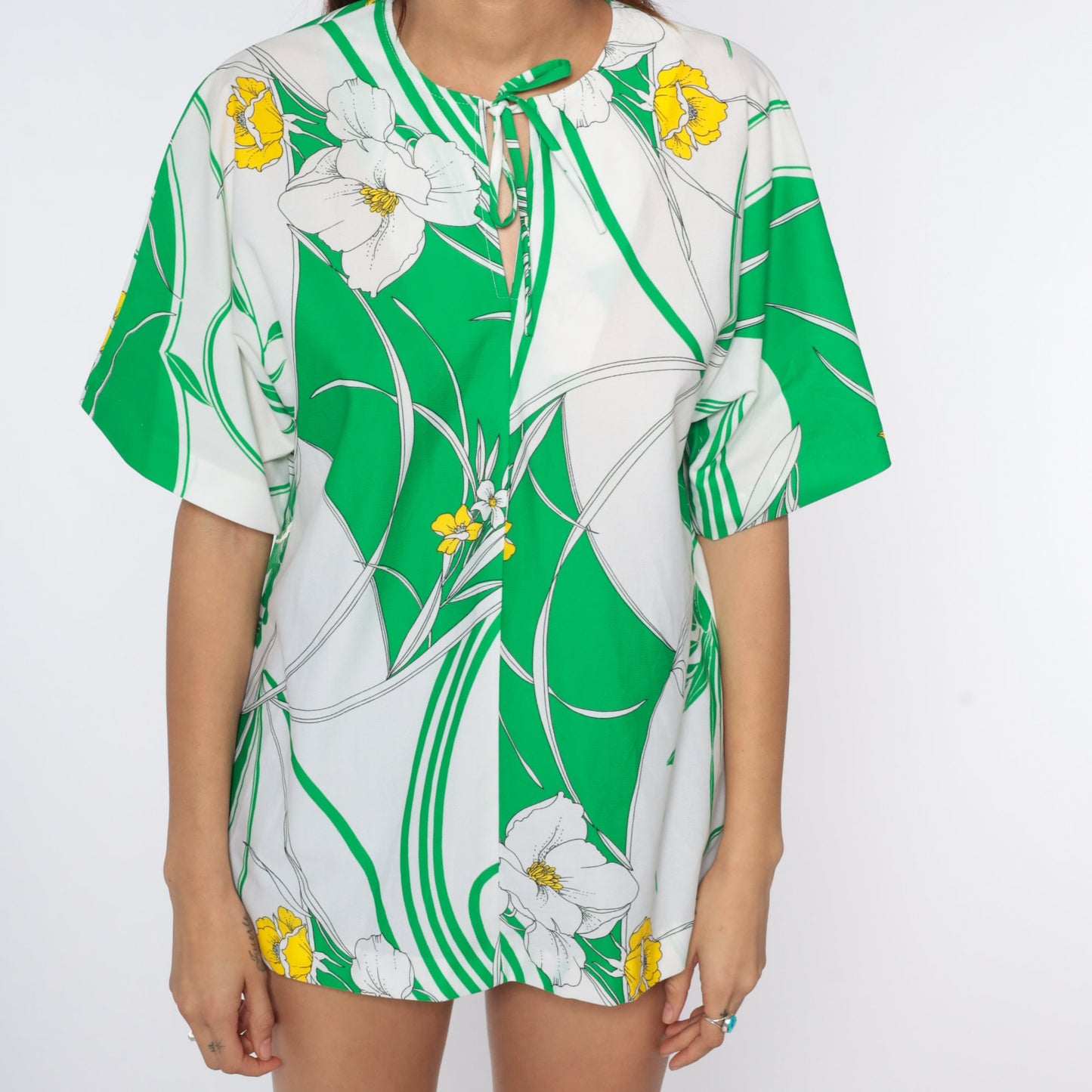 70s Floral Keyhole Blouse Green White Neck Tie Shirt Medium