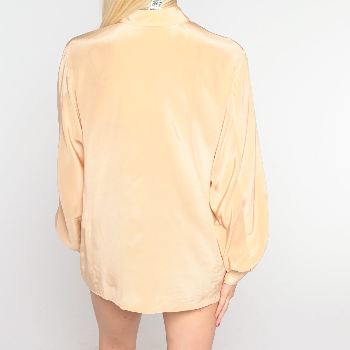 80s Peach Silk Button-Up Blouse Pleated Collar Long Sleeve Medium