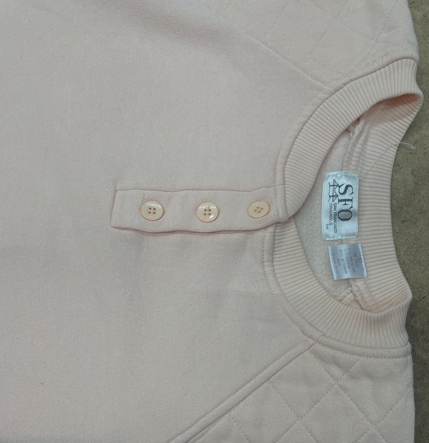 90s Light Pink Quilted Henley Sweatshirt Button Neck Long Sleeve Large L