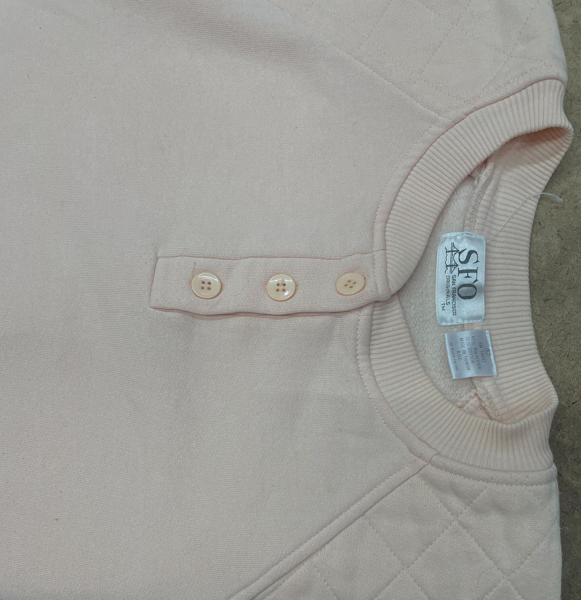 90s Light Pink Quilted Henley Sweatshirt Button Neck Long Sleeve Large L