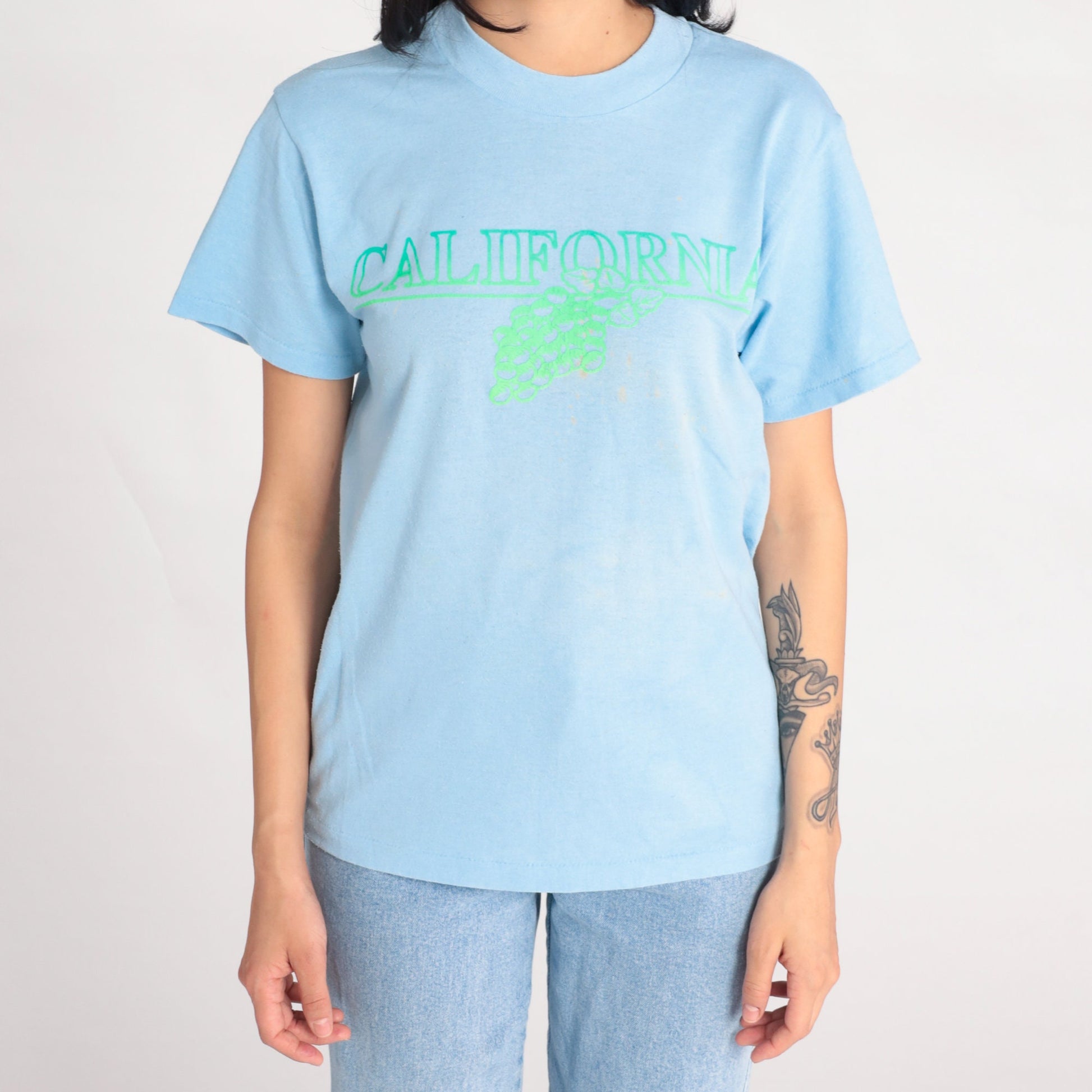80s California Grape Vineyard Graphic T-Shirt Baby Blue Single Stitch Small