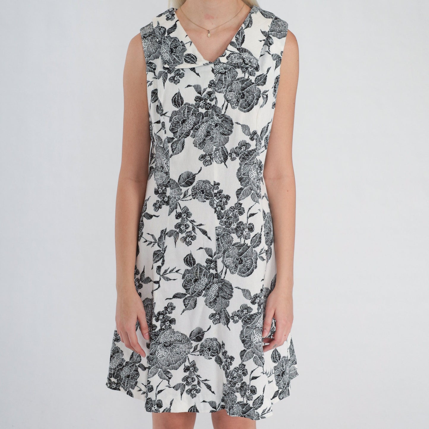 70s Floral Shift Dress Black White Mod Mini Sleeveless Collared Small