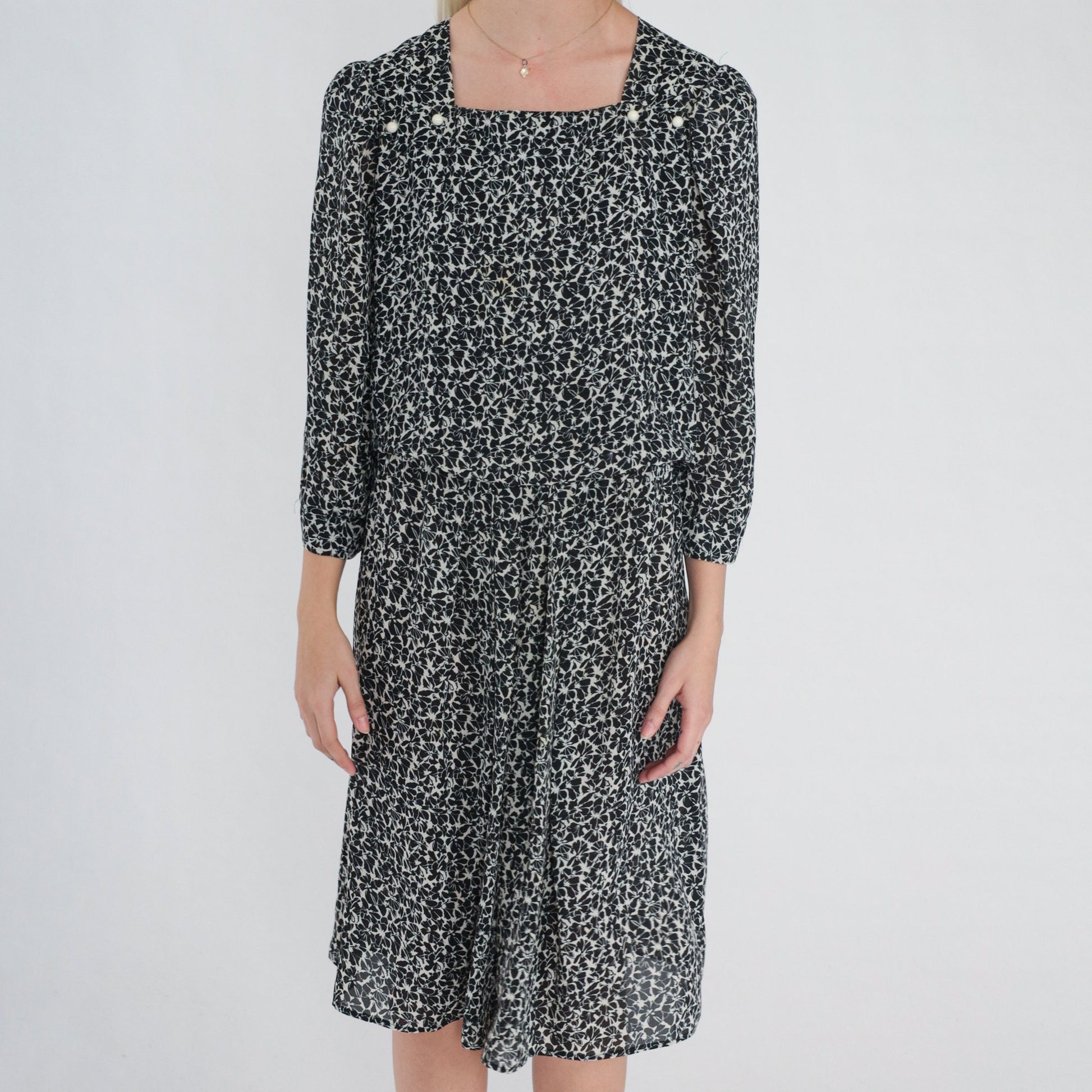 90s Black and White Floral Midi Dress Puff Sleeve Square Neckline Large