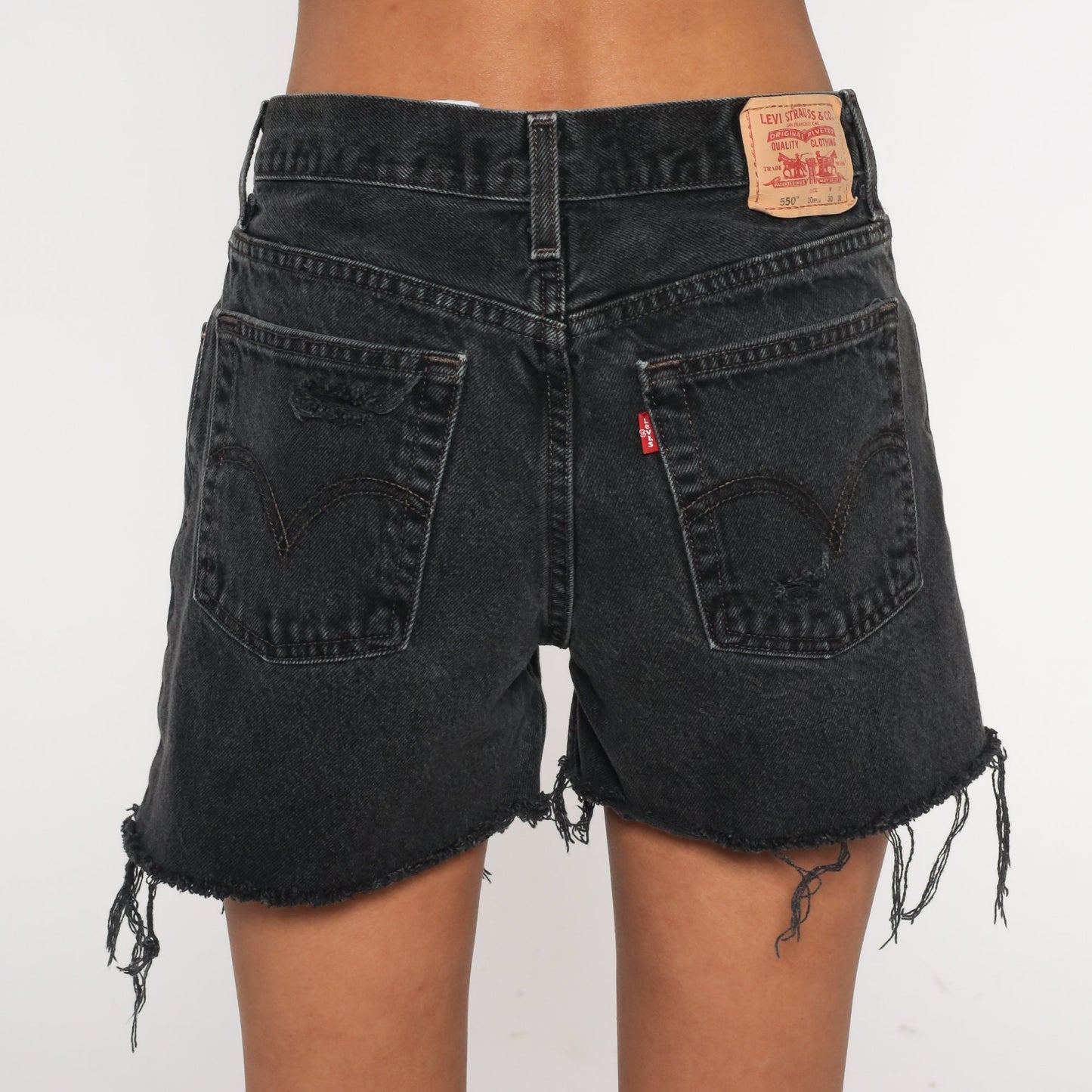 Y2K Levi's 550 Black Denim Cutoff Shorts Ripped Frayed Small