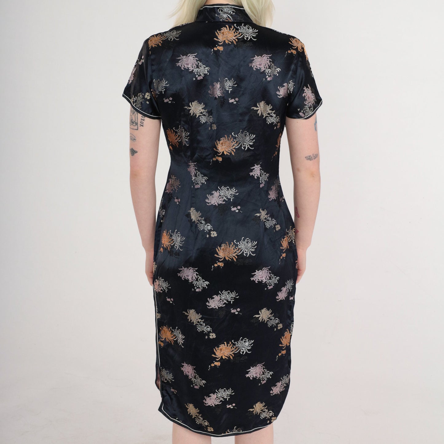90s Black Floral Cheongsam Midi Dress Mandarin Collar Frog Buttons Side Slit Medium