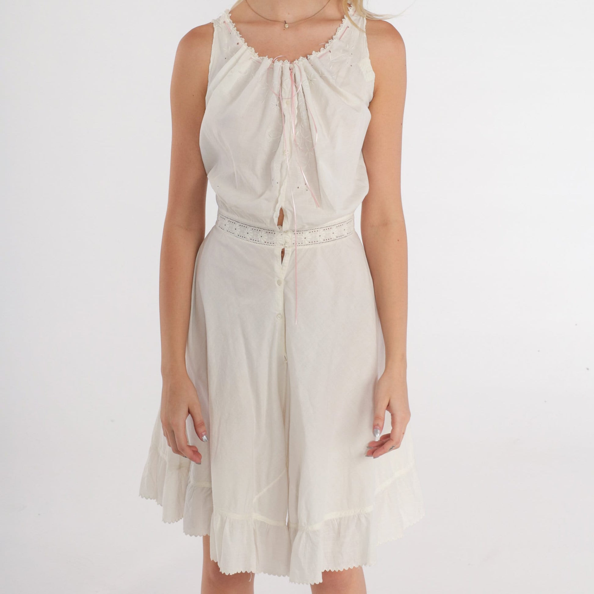 1930s White Cotton Step-In Chemise Floral Embroidered Lingerie XXS