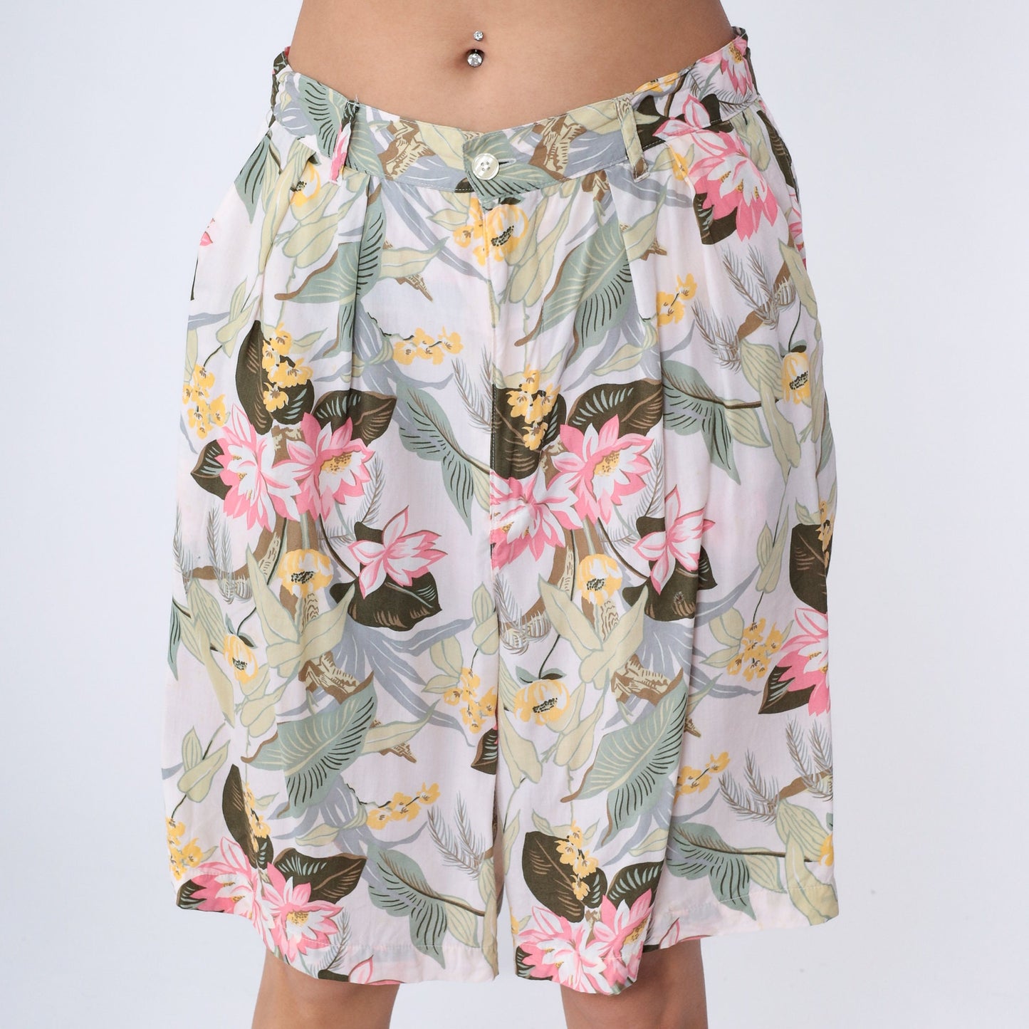 90s GAP Floral High-Waisted Shorts Tropical Print White Rayon Medium