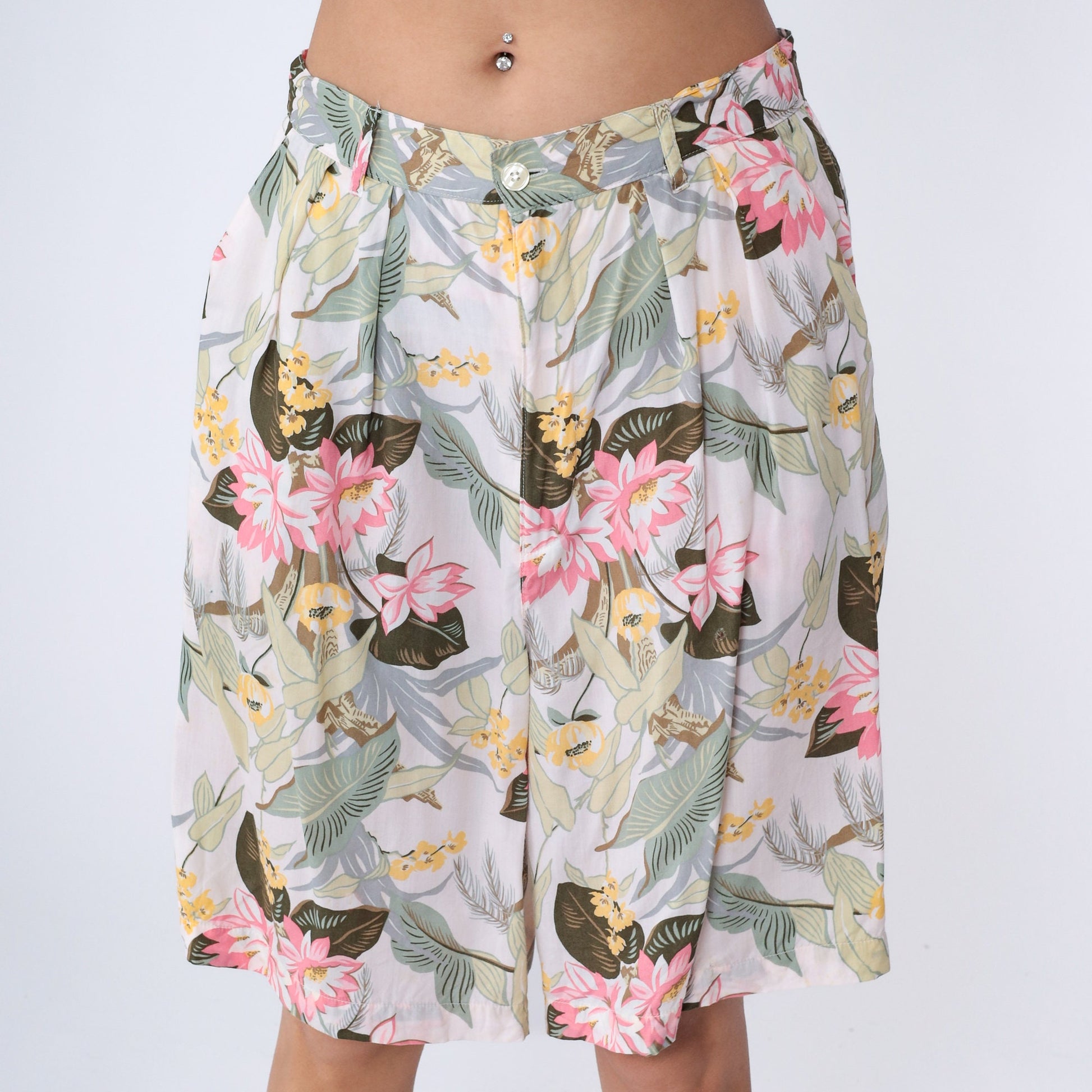 90s GAP Floral High-Waisted Shorts Tropical Print White Rayon Medium