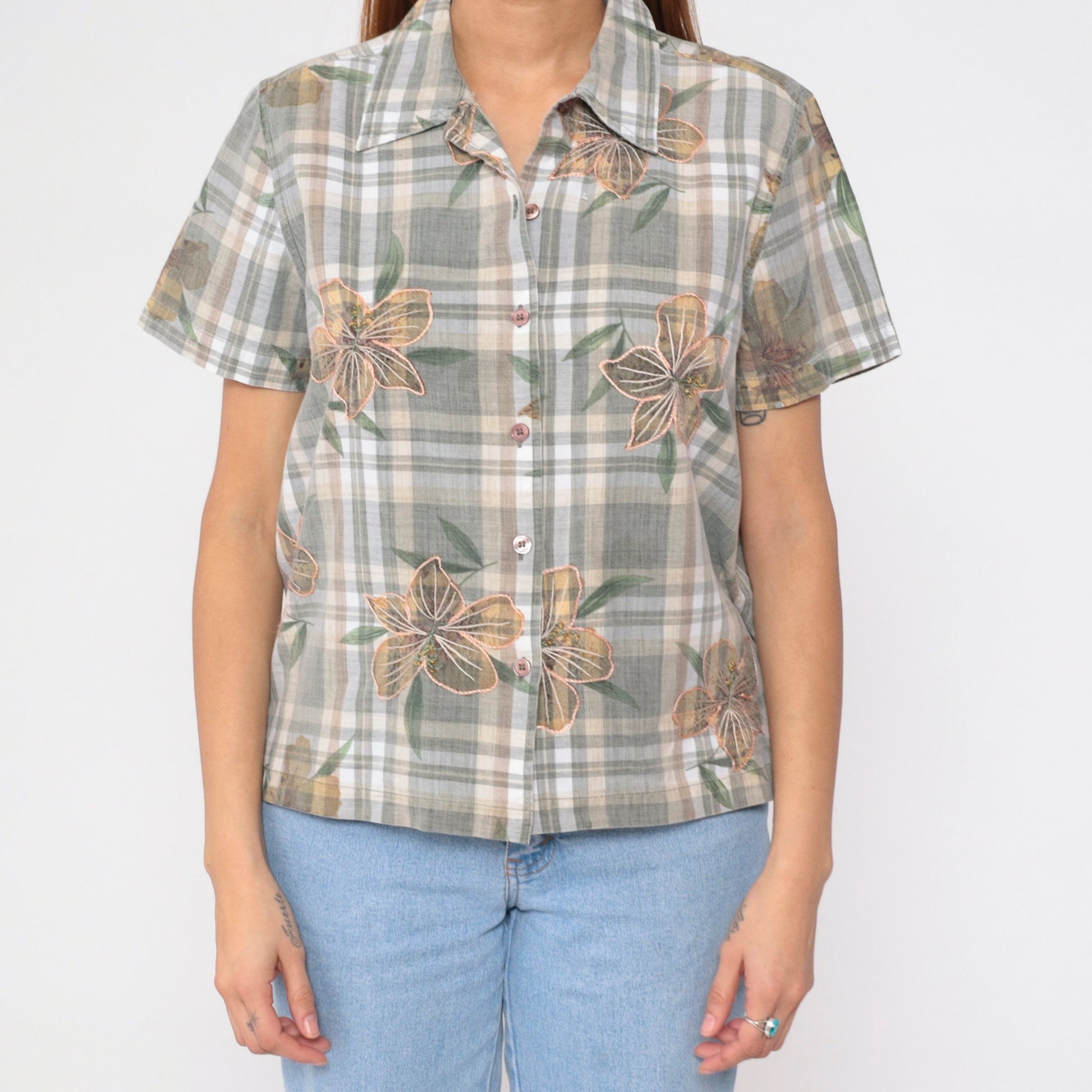 Y2K Plaid Floral Embroidered Button-Up Blouse Cotton Short Sleeve Medium M