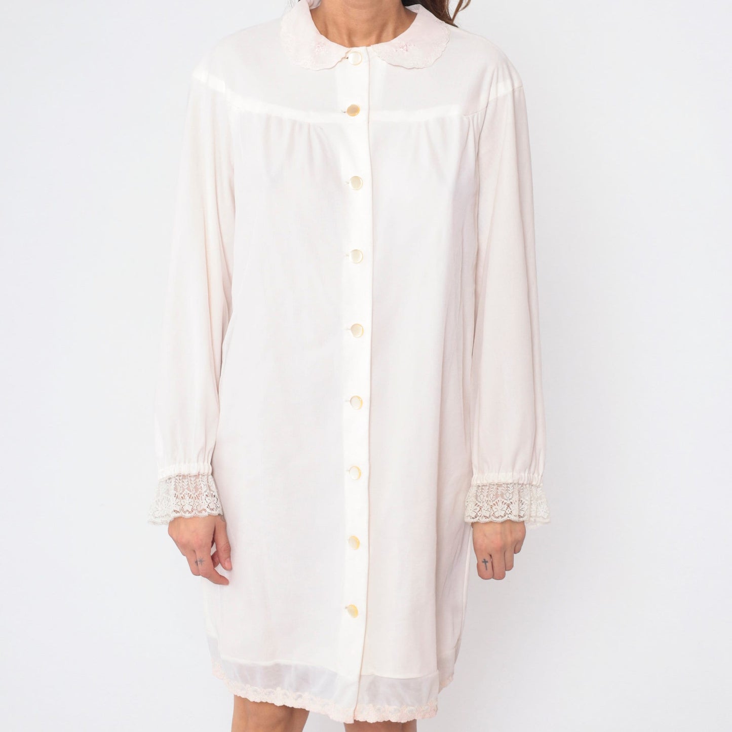 70s Floral Embroidered Nylon Lounge Dress Cream Button-Up Nightie Medium Large