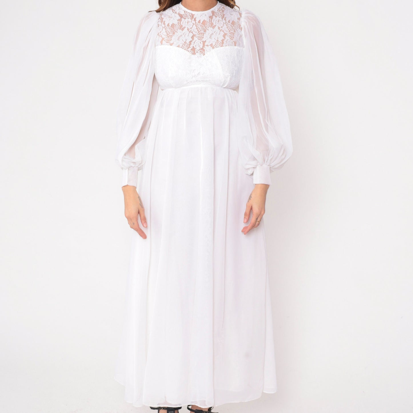 70s White Lace Maxi Wedding Dress Empire Waist Balloon Sleeve Sweetheart Neckline Extra Small