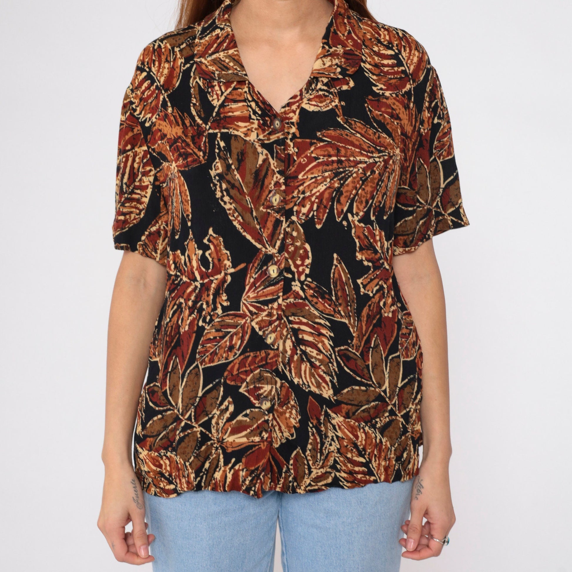 90s Tropical Leaf Button-Up Blouse Black Botanical Print Short Sleeve Medium