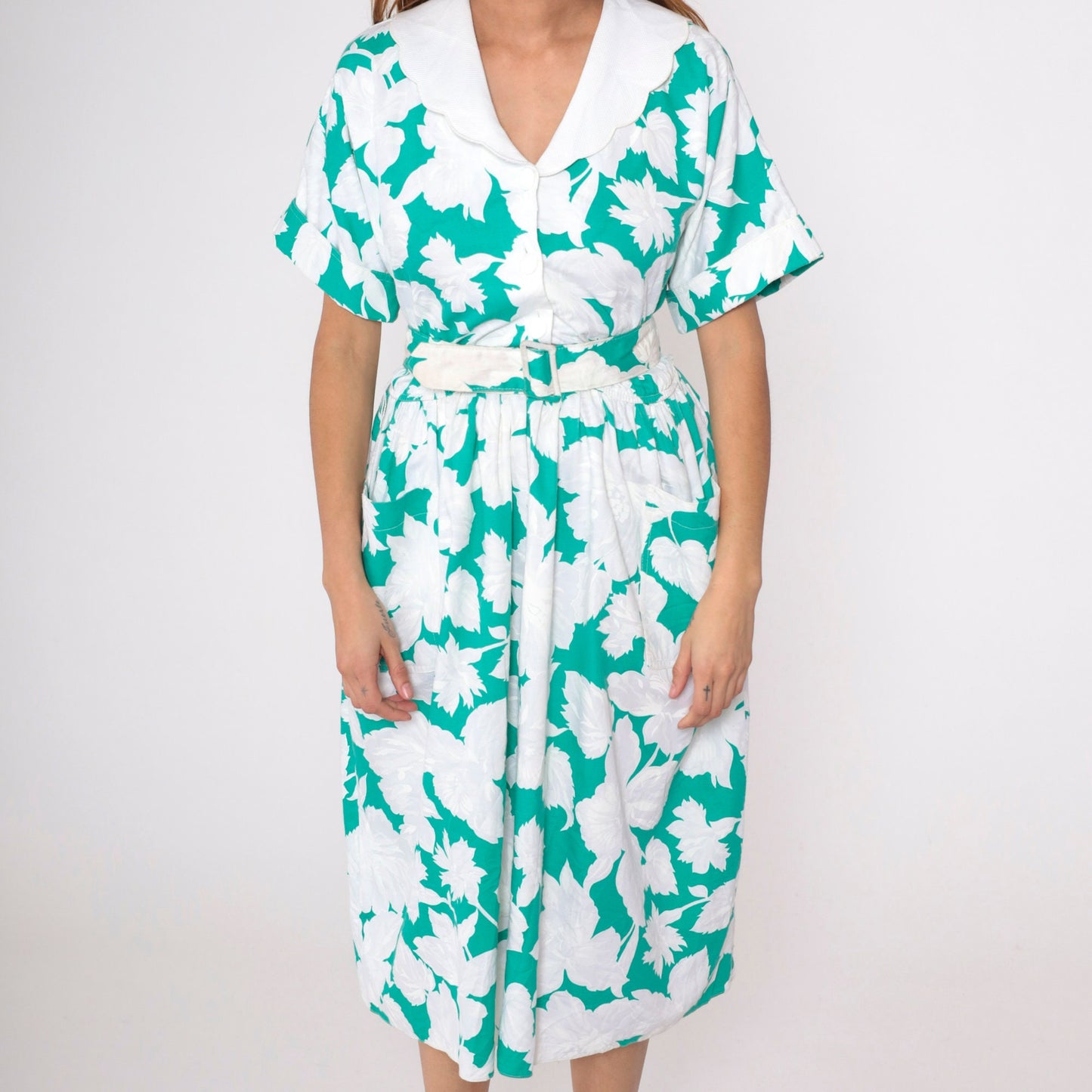 80s Leslie Fay Floral Midi Shirtdress Green White Scalloped Collar Belted Large