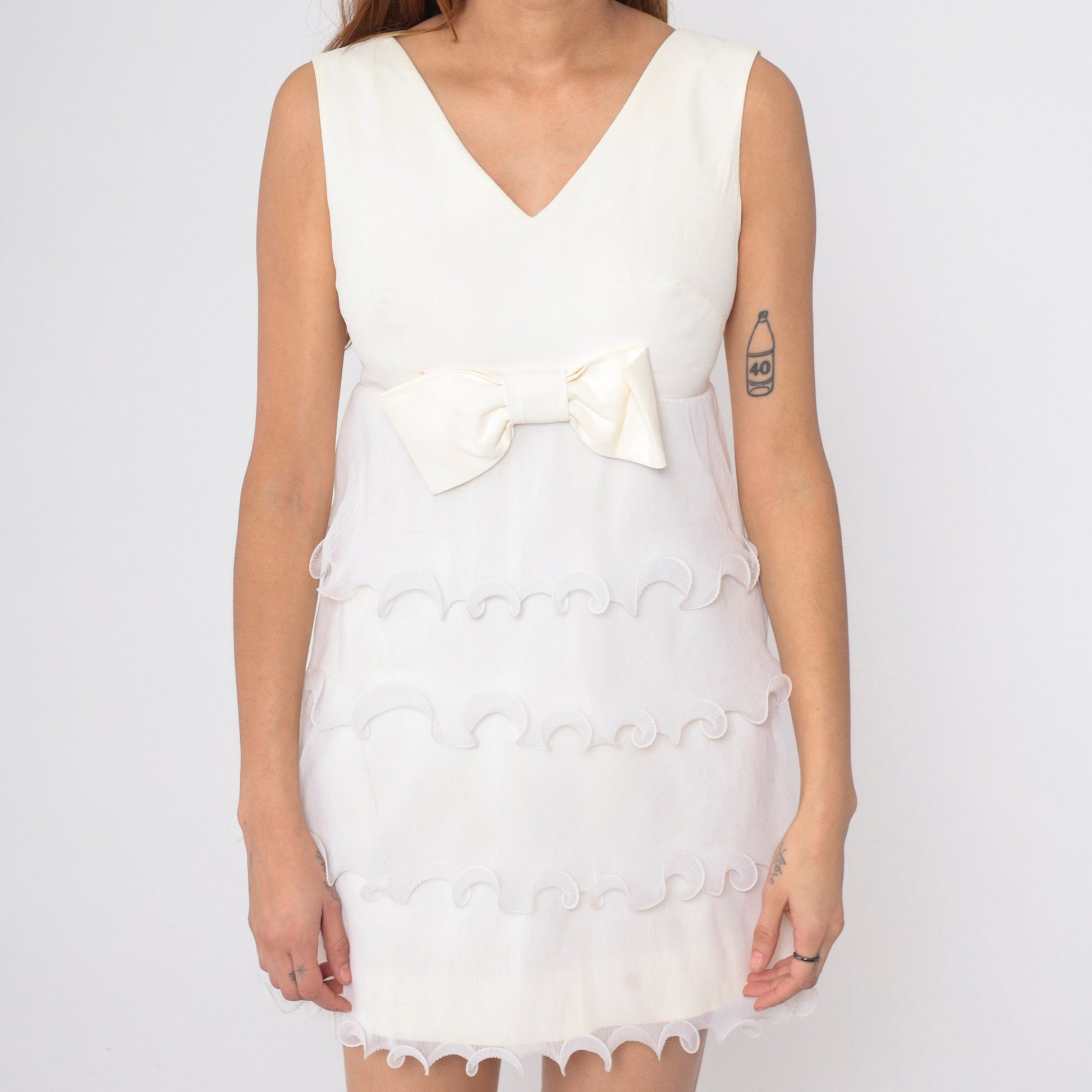 1960s White Pleated Mini Dress Empire Waist V-Neck Party Cocktail Small