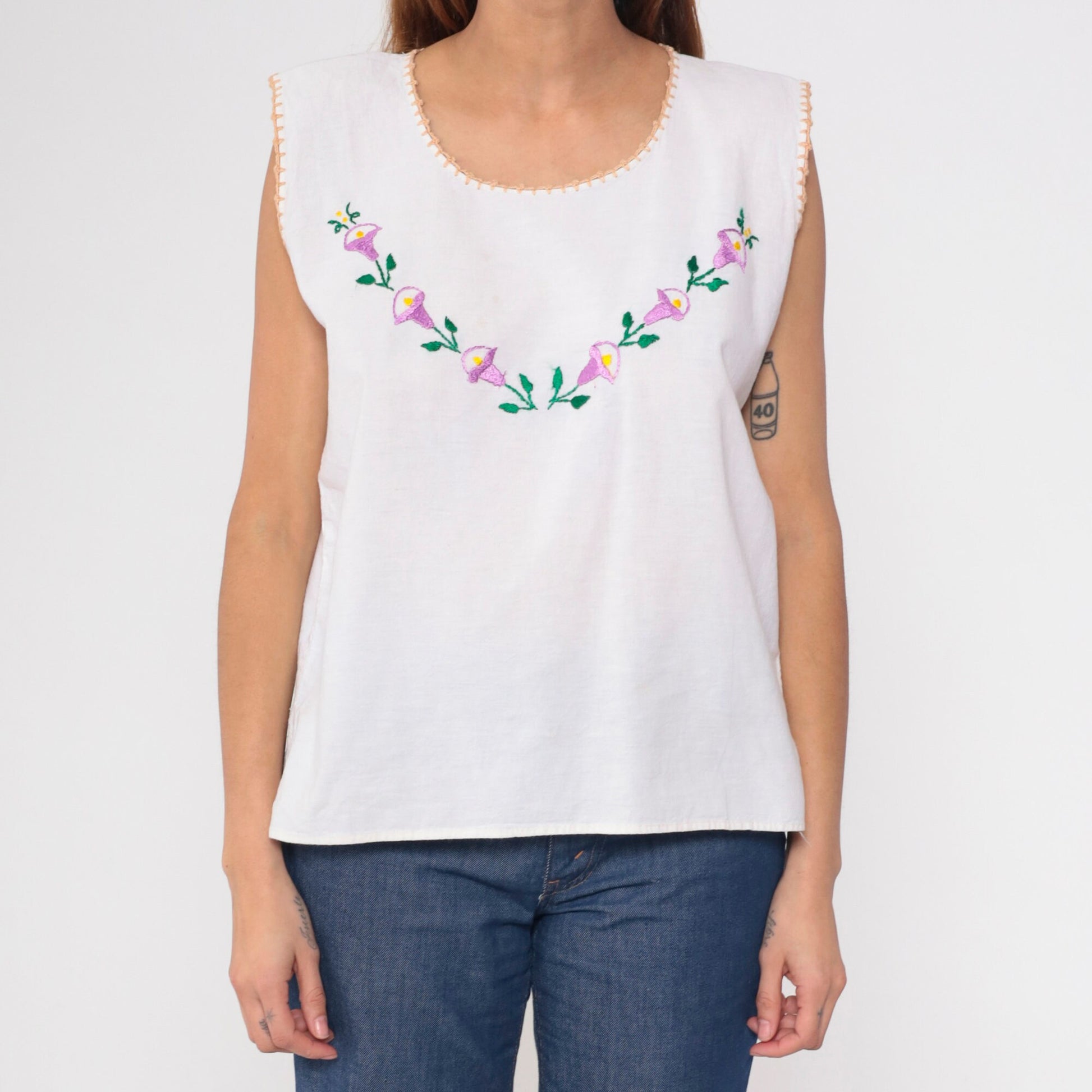 90s White Floral Embroidered Tank Top Scoop Neck Sleeveless Medium