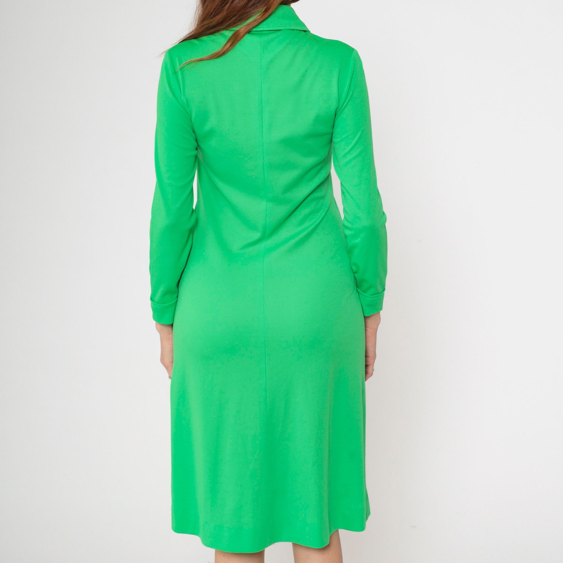1970s Saks Fifth Avenue Lime Green Mod Shift Dress Collar Long Sleeve Small