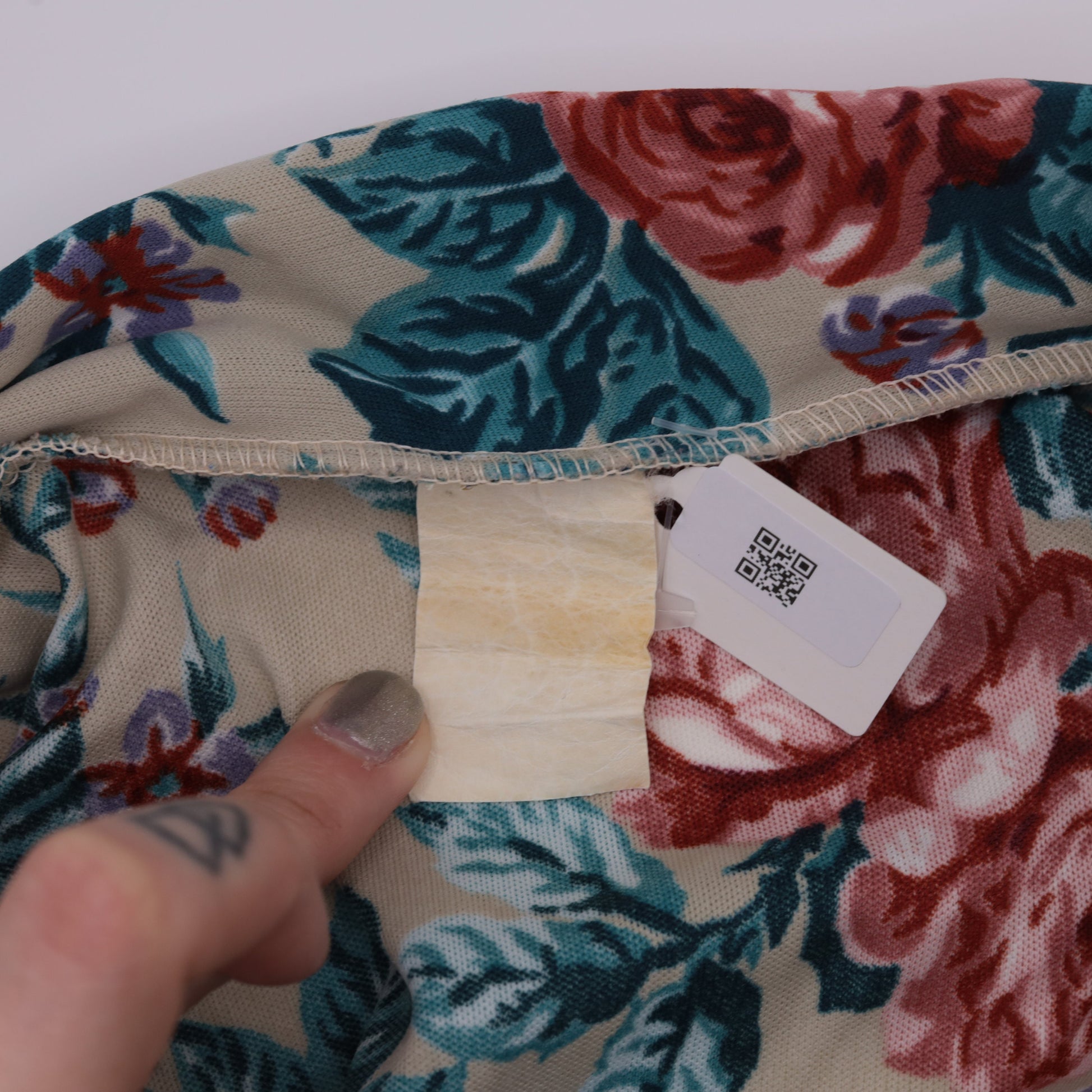 70s Floral Print Button-Up Blouse Taupe Pink Blue Long Sleeve Collar Medium