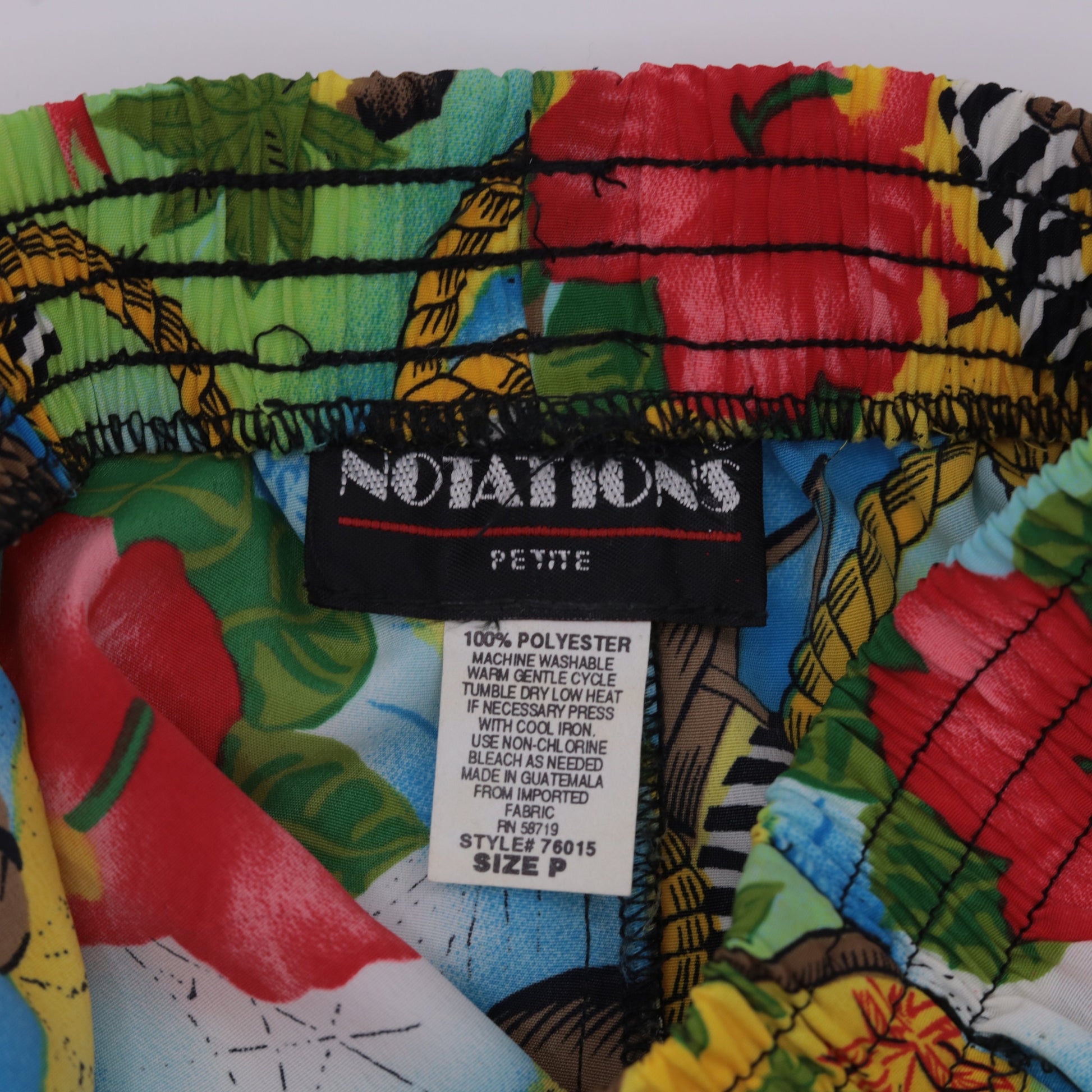 90s Hawaiian Print Shorts Pirate Ship Hibiscus Elastic Waist Small
