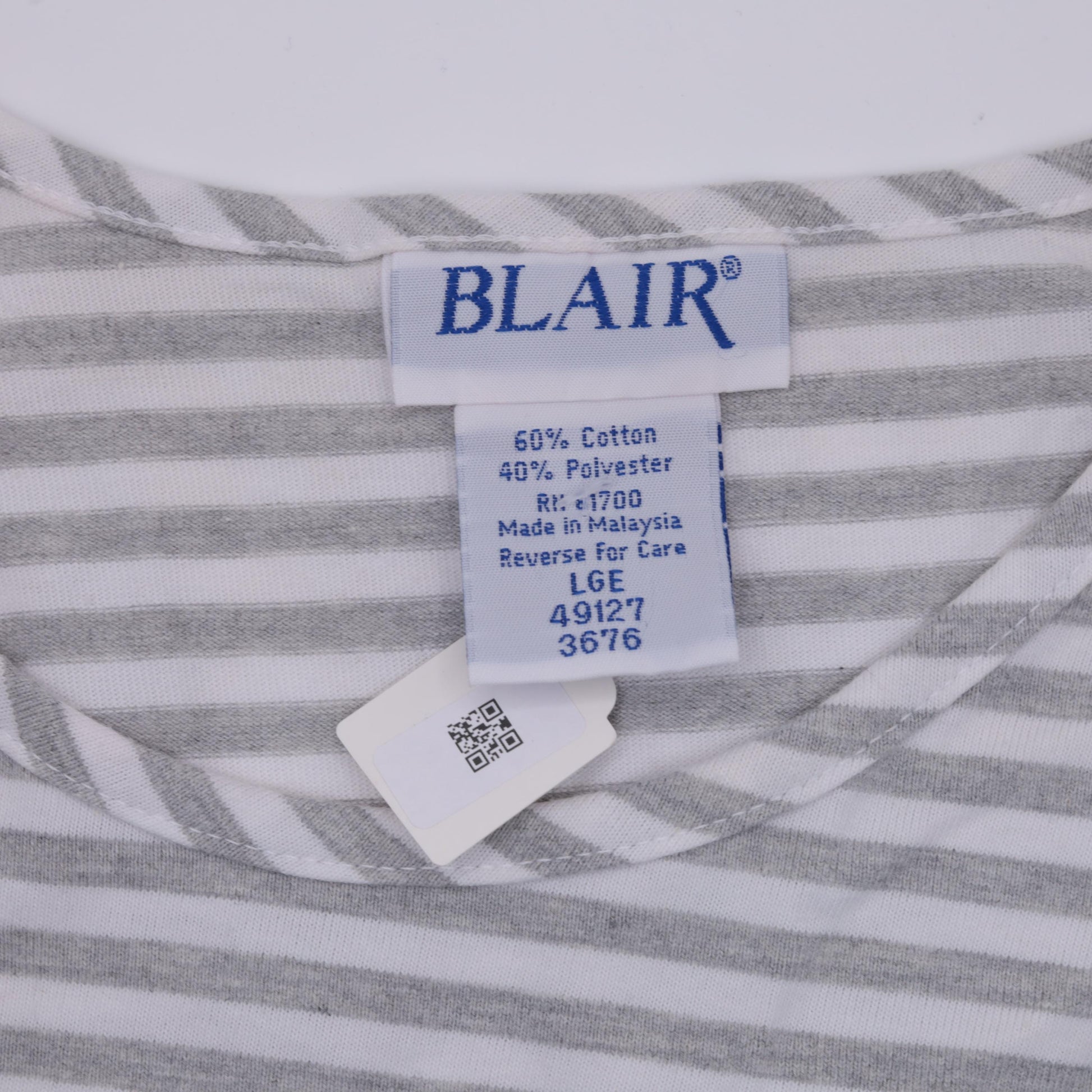90s Grey & White Striped T-Shirt Cotton Blend Crewneck Large