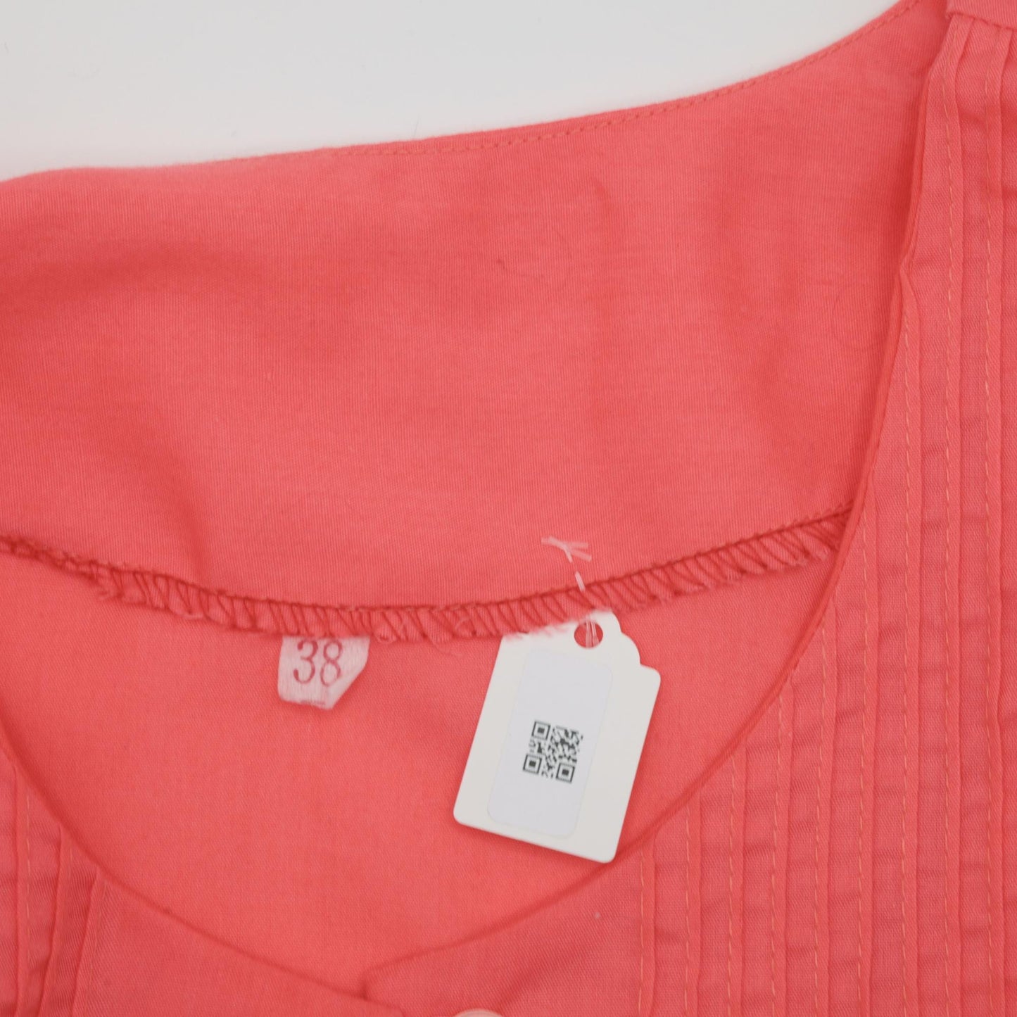 90s Pink Floral Embroidered Button-Up Blouse Pintuck Short Sleeve Medium
