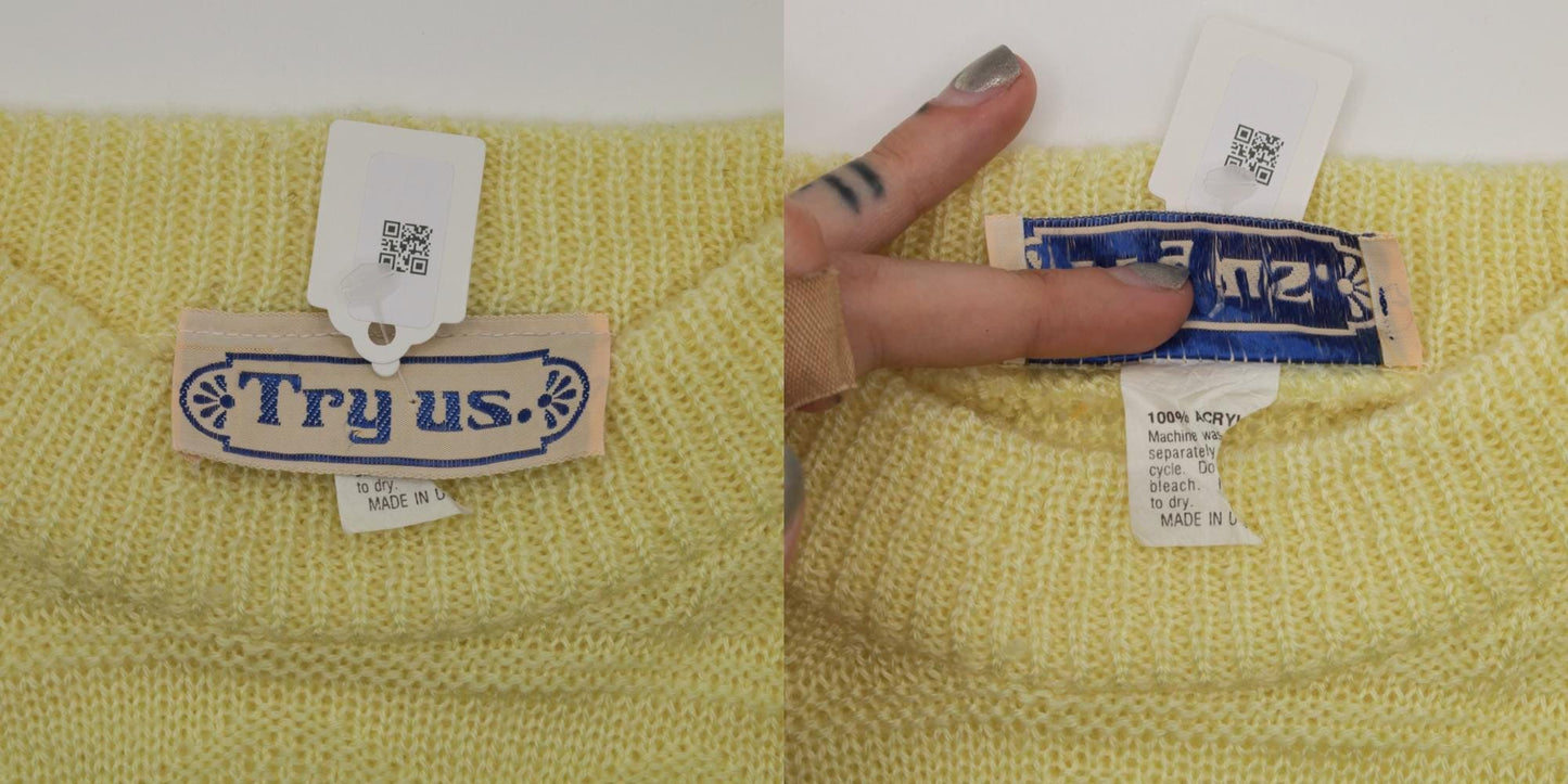 80s Light Yellow Textured Knit Short Sleeve Sweater Striped Zig Zag Medium
