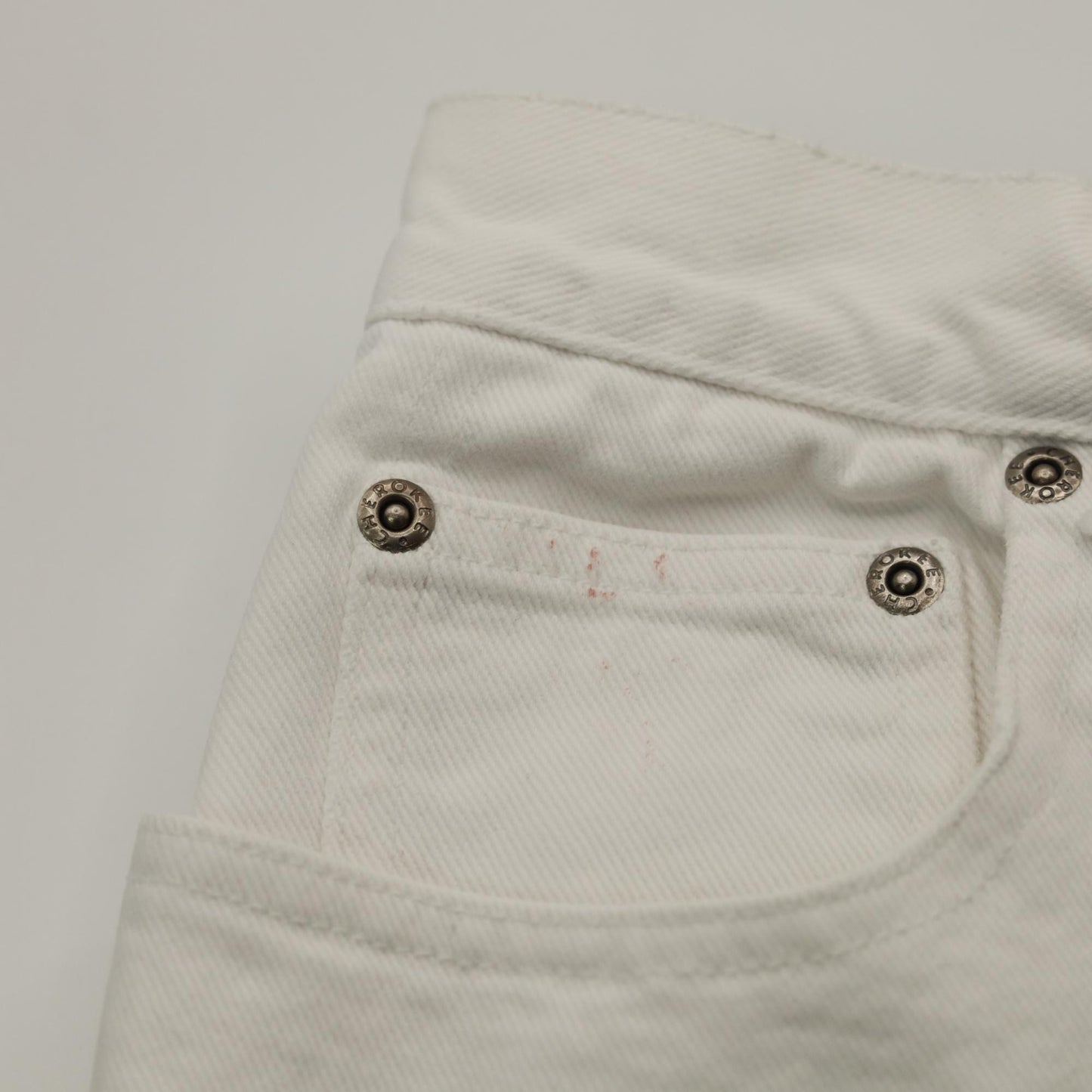 Y2K Cherokee White Tapered High-Rise Mom Jeans 00s Denim Medium 30