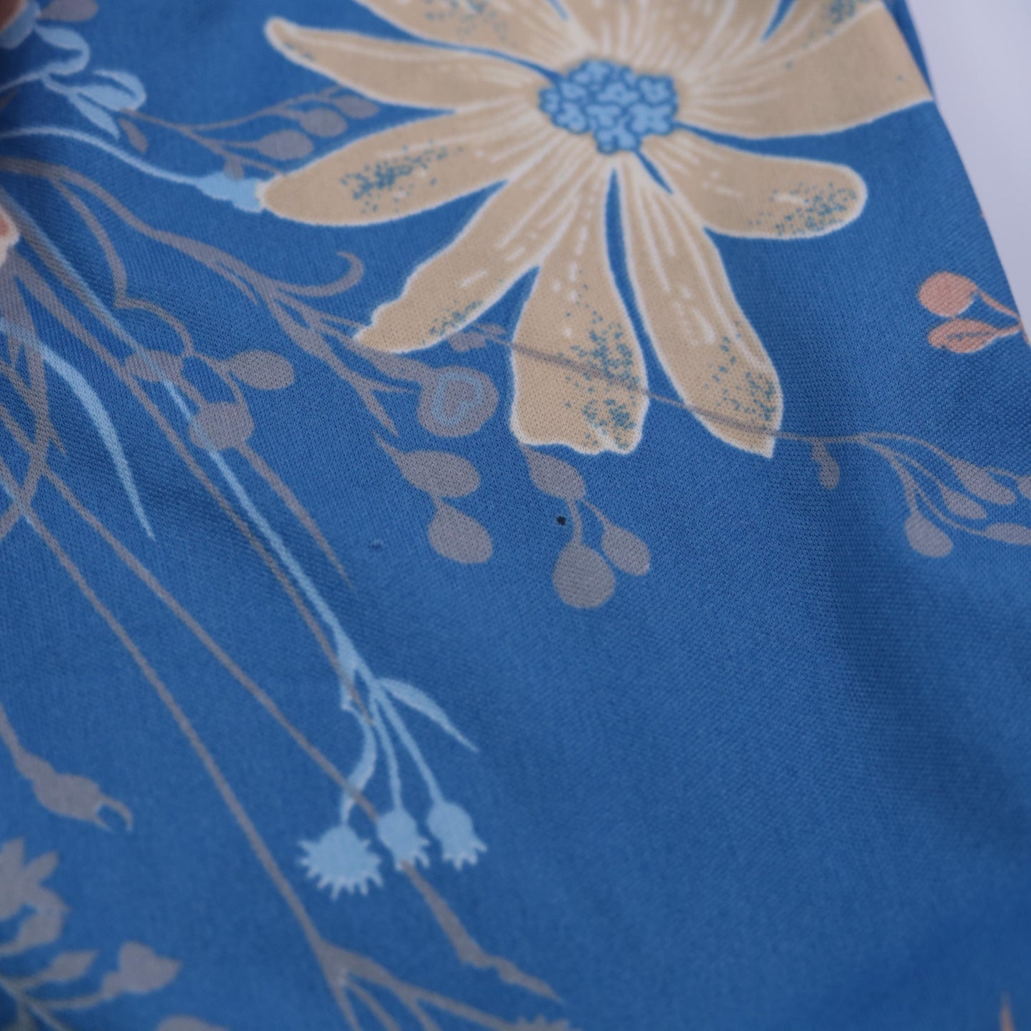 70s Floral Shirt Blue Flower Print V-Neck Pointed Collar Long Sleeve Medium