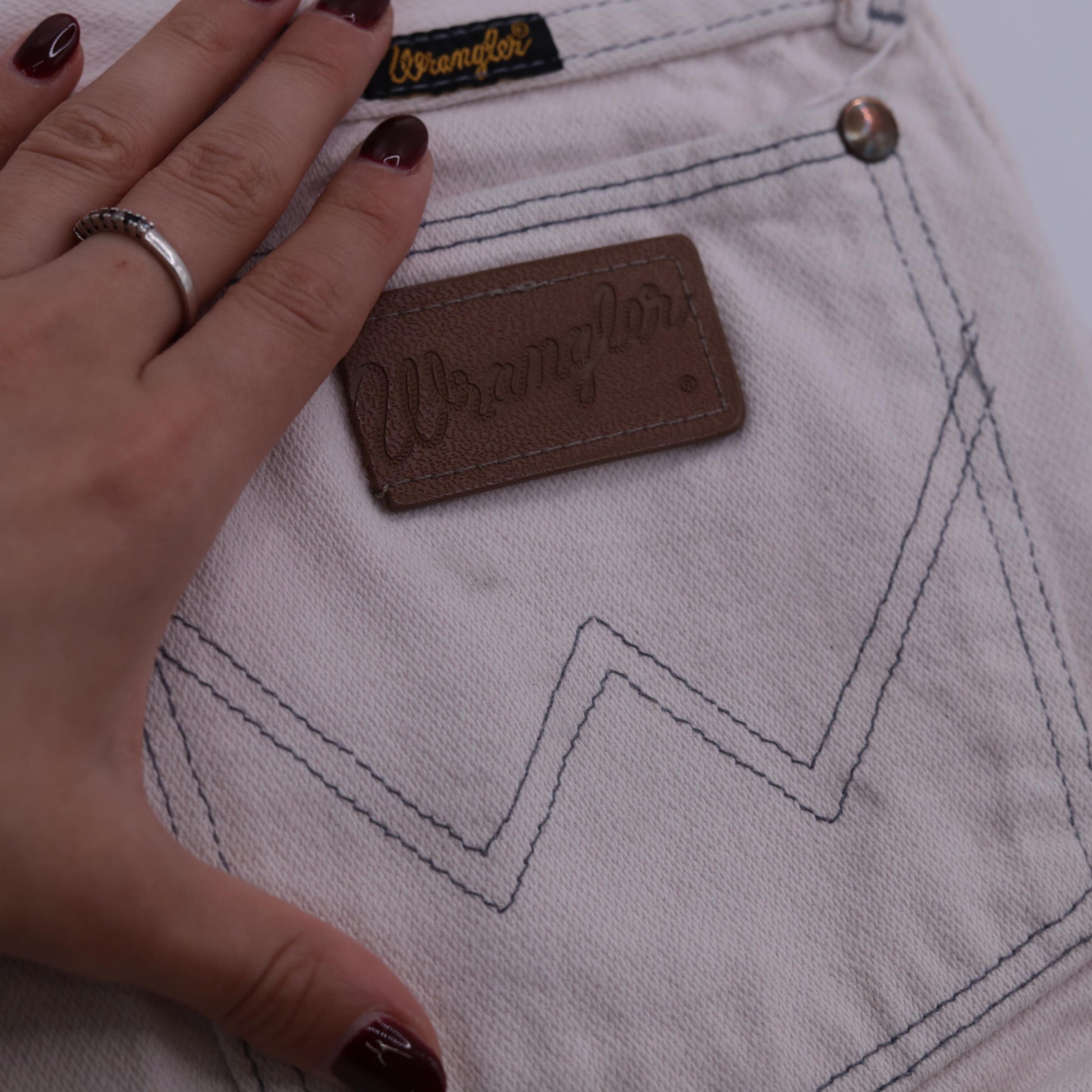 80s Wrangler White Denim Cut-Off Shorts High Waist Raw Hem Men's 34x36